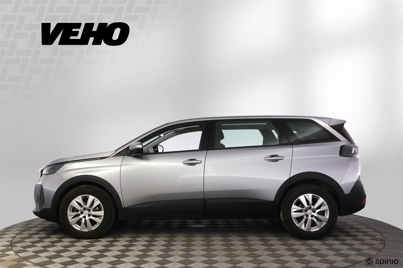 Peugeot 5008 2021