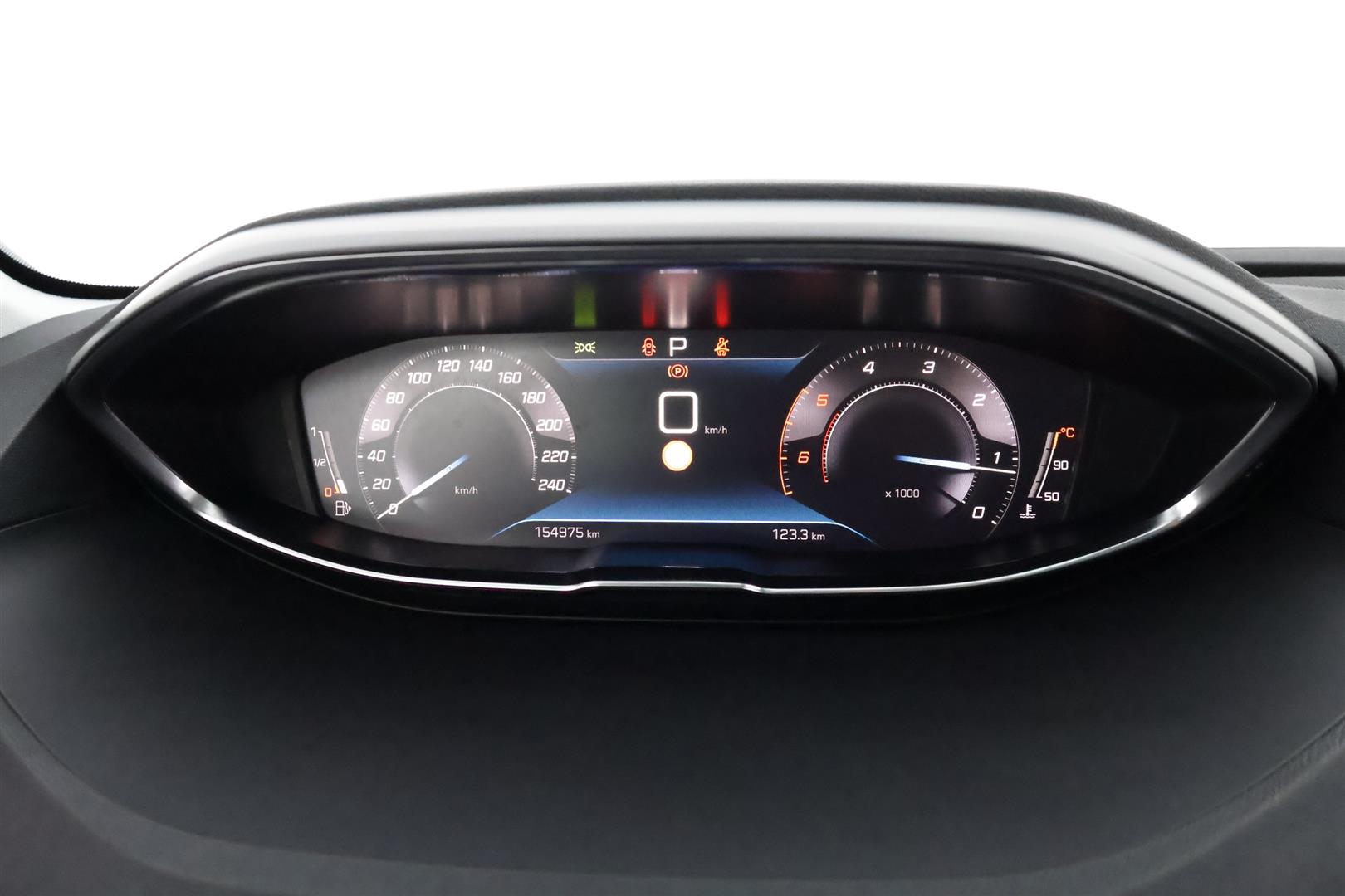 Peugeot 5008 2021