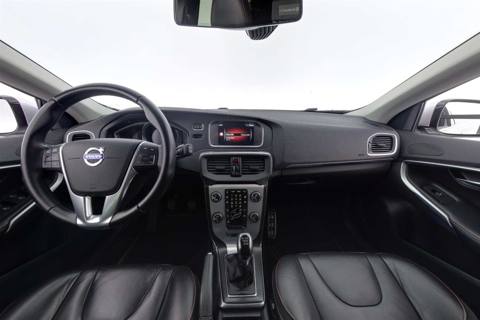 Volvo V40 2014