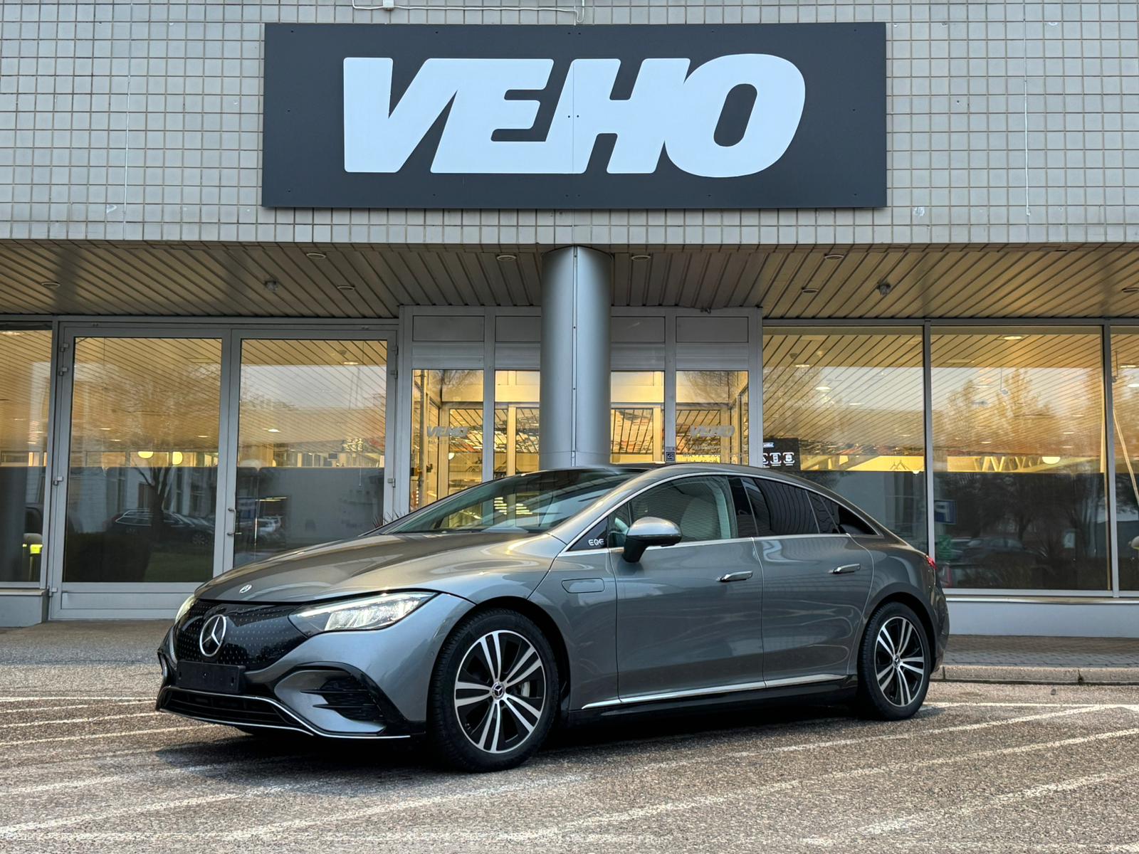 MERCEDES-BENZ EQE 2023