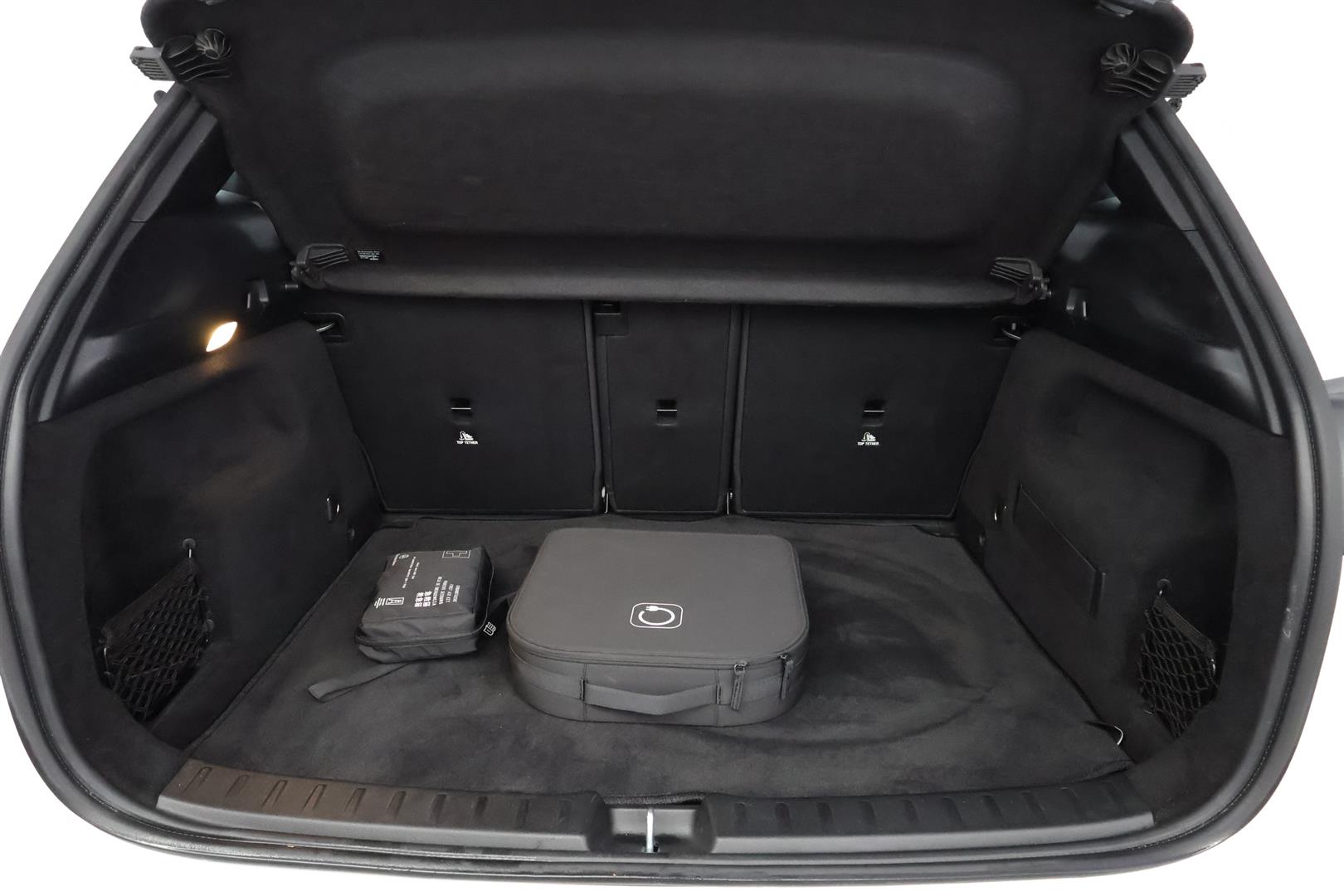 MERCEDES-BENZ GLA 2024