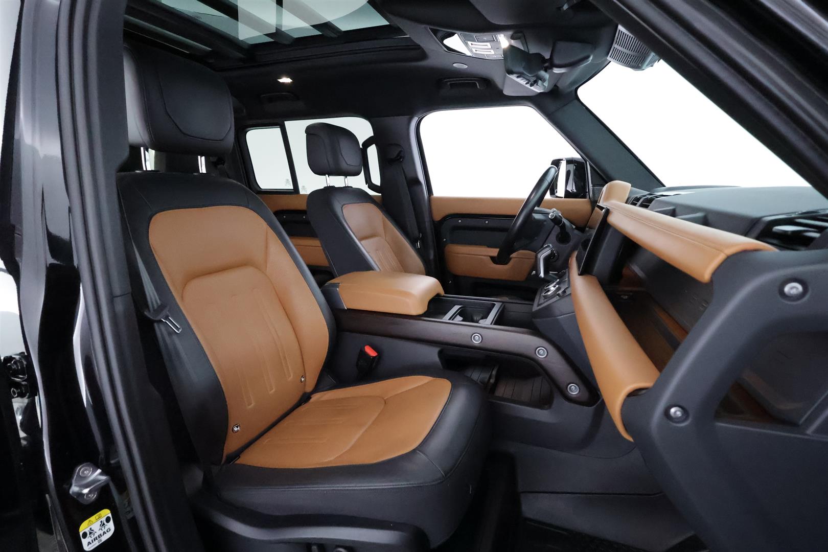Land Rover Defender 2023