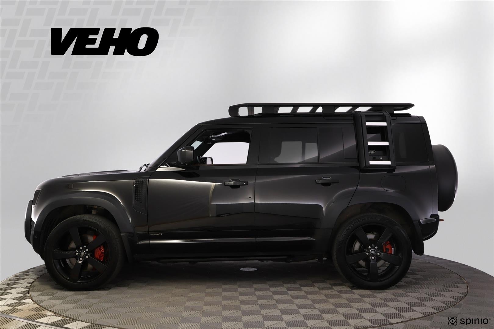 Land Rover Defender 2023