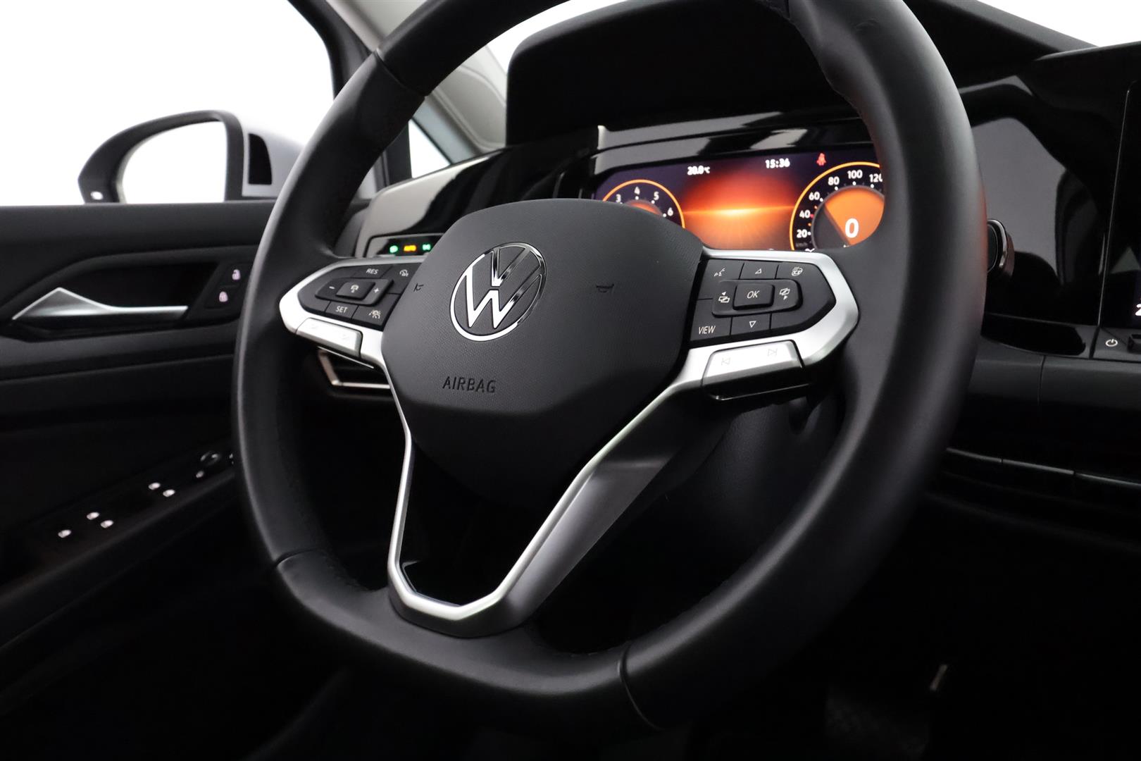 Volkswagen Golf 2023