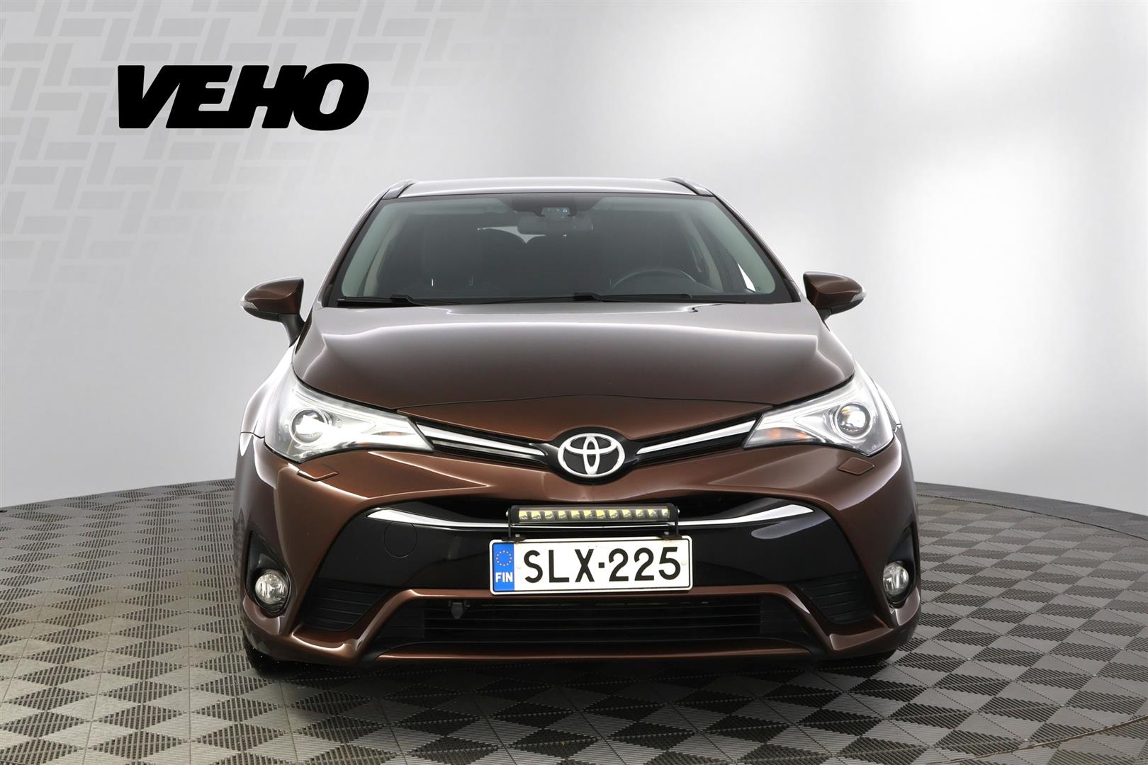 Toyota Avensis 2015