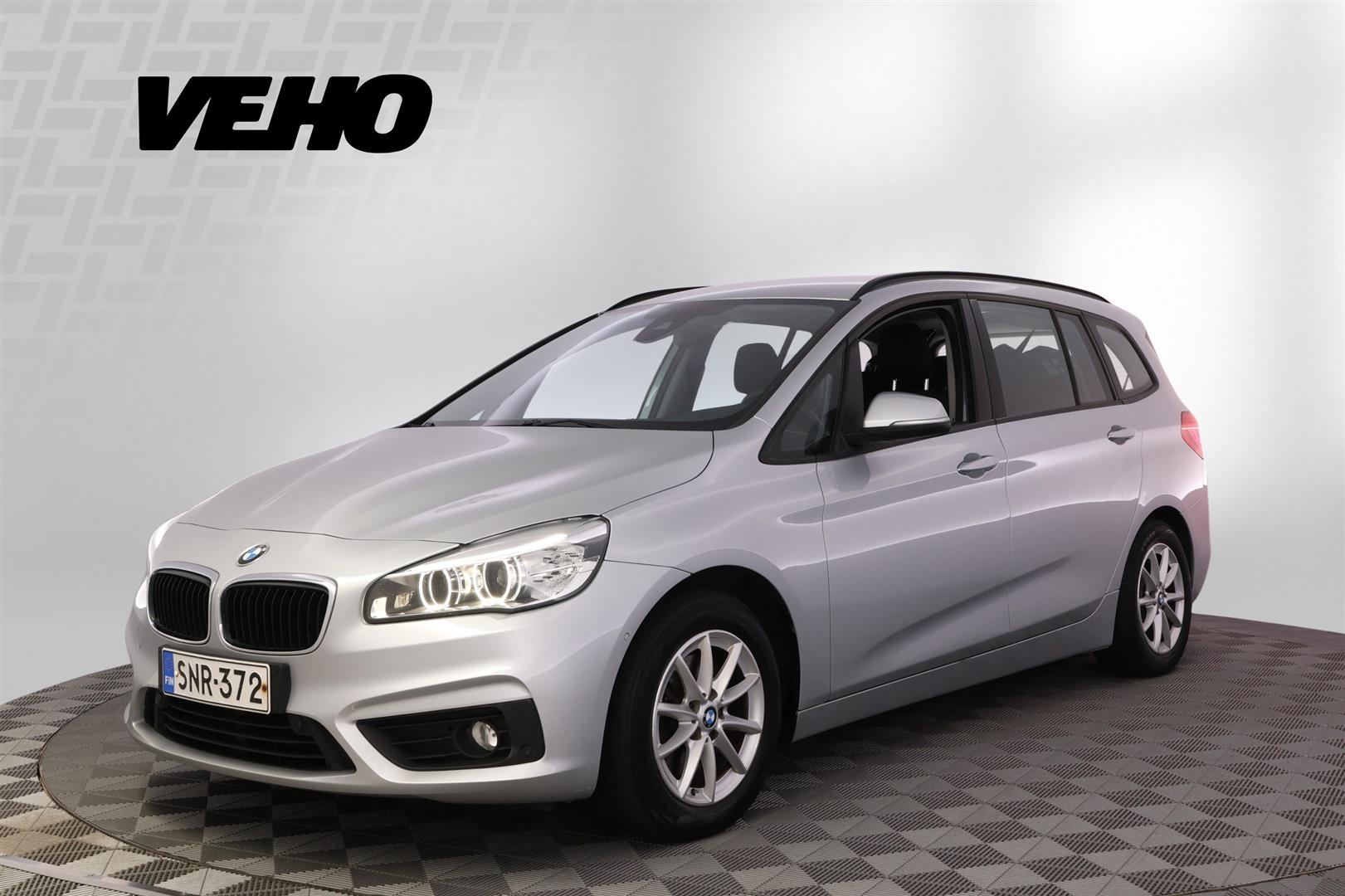 BMW 218 2016