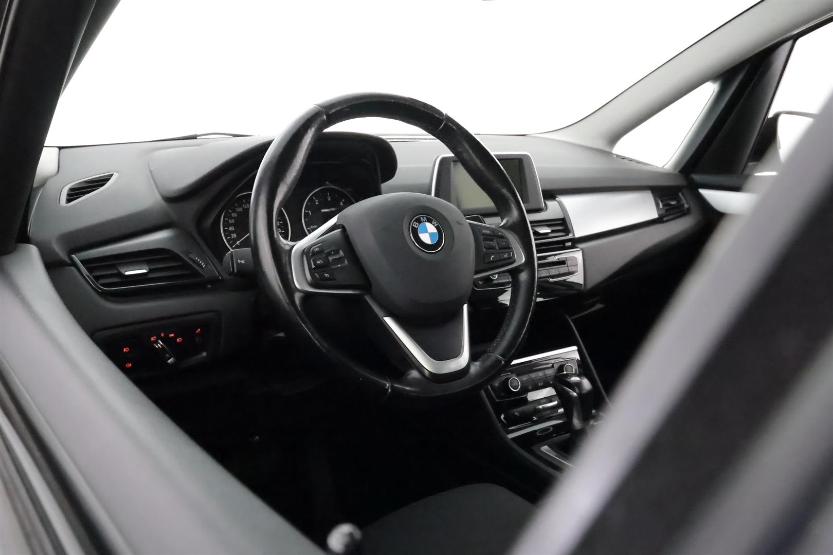 BMW 218 2016