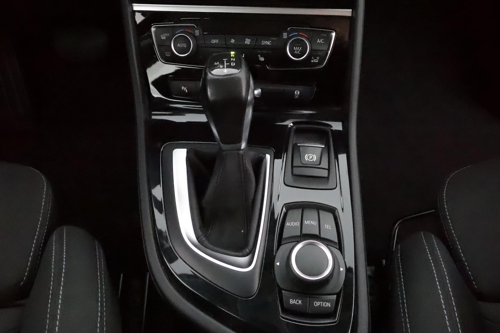 BMW 218 2016