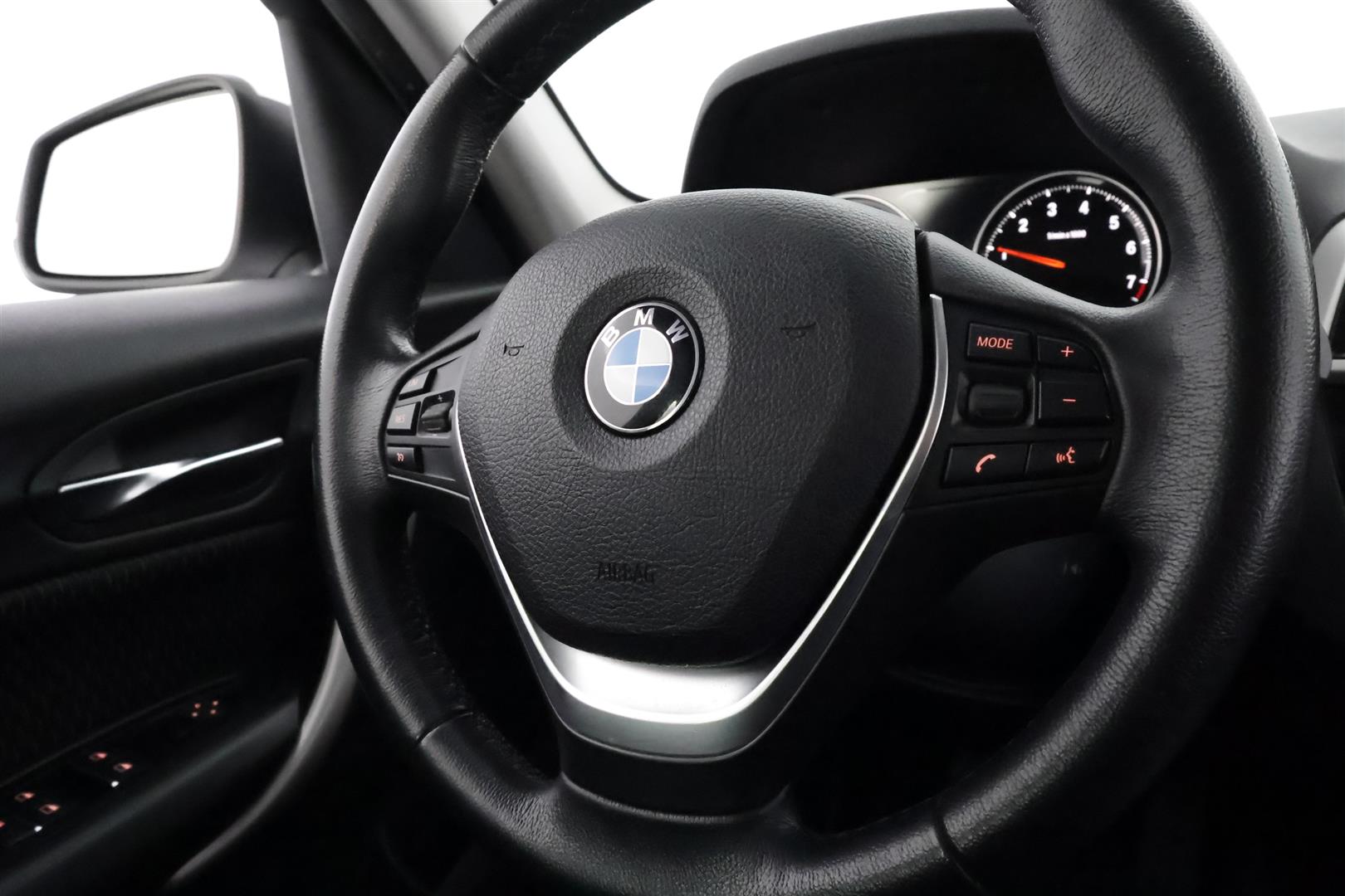 BMW 118 2018