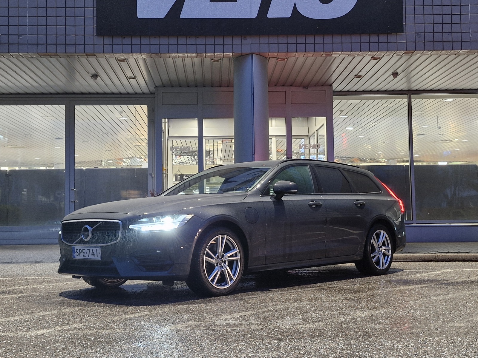 Volvo V90 2020