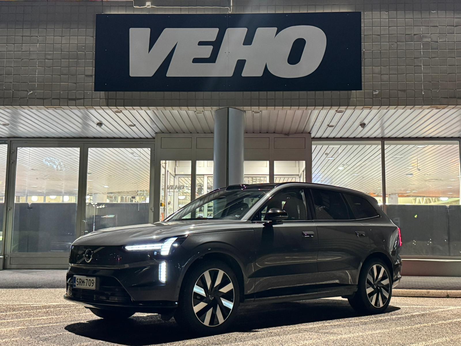 Volvo EX90 2024