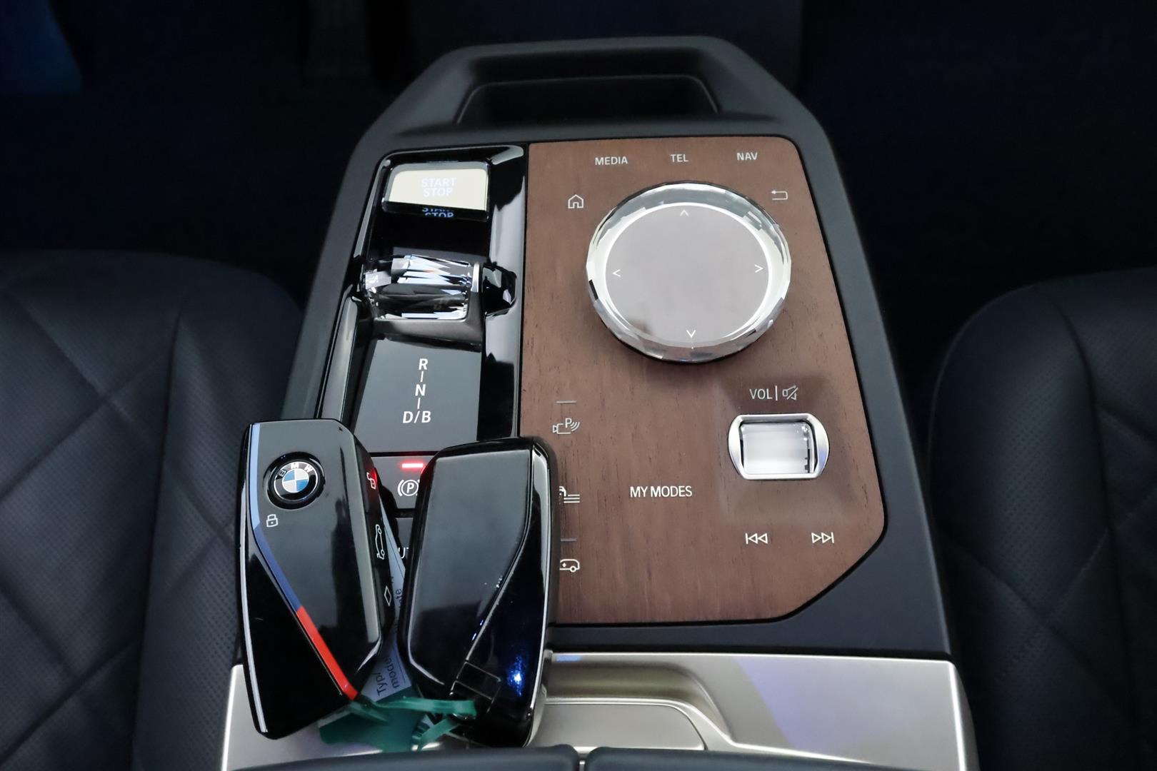 BMW iX 2022