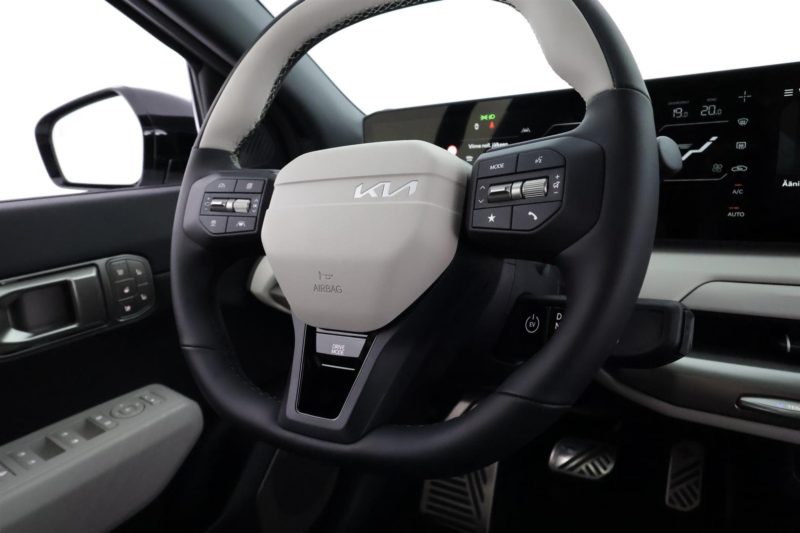 Kia EV4 2026