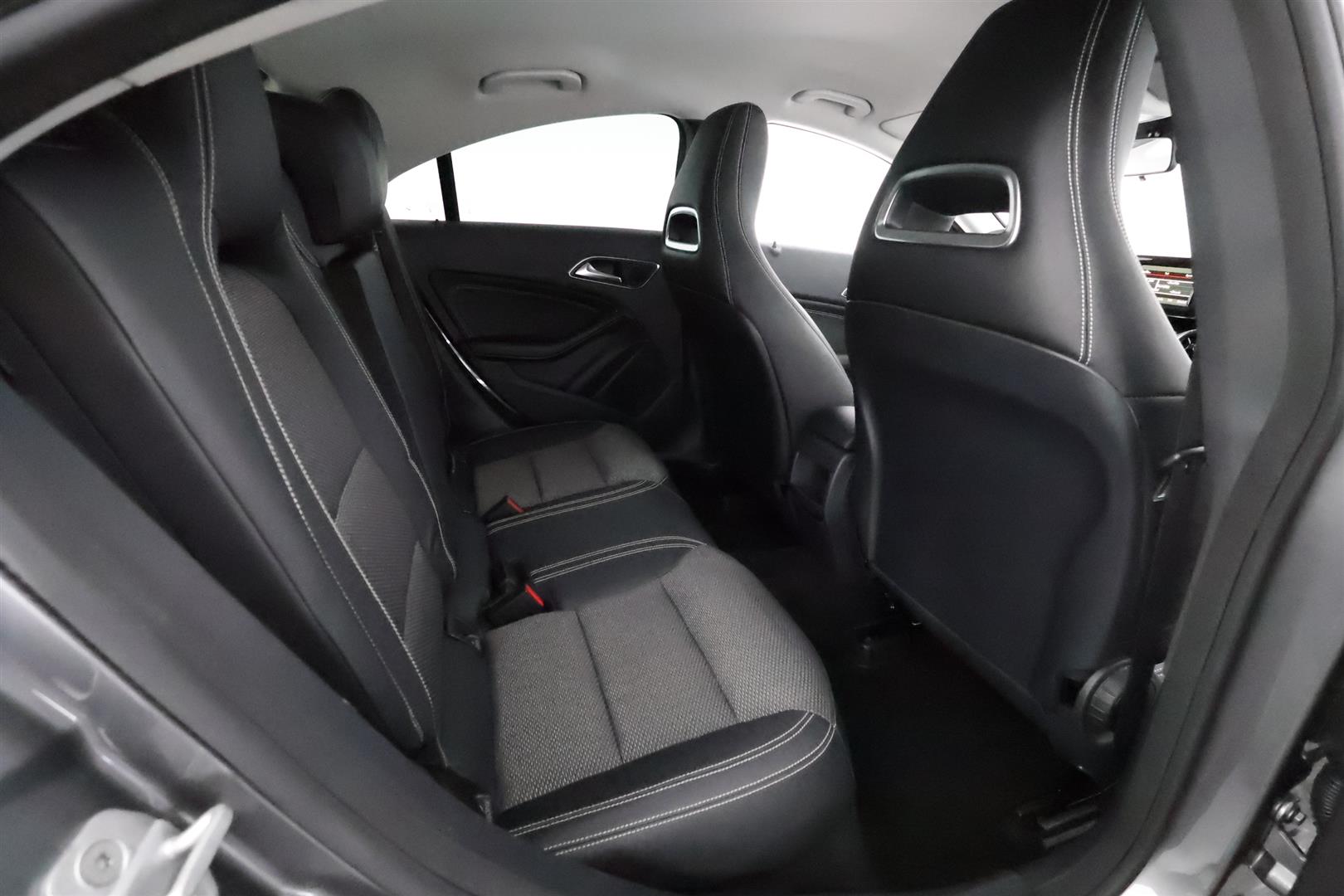 MERCEDES-BENZ CLA 2014