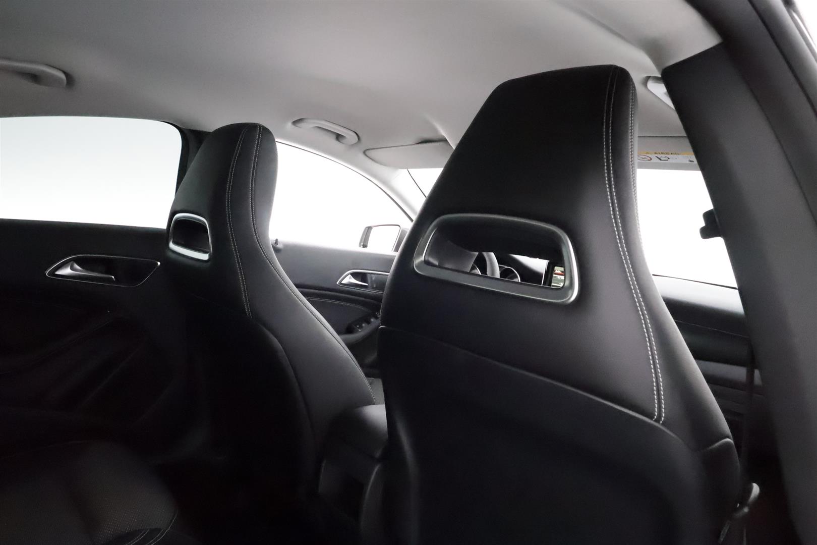 MERCEDES-BENZ CLA 2014