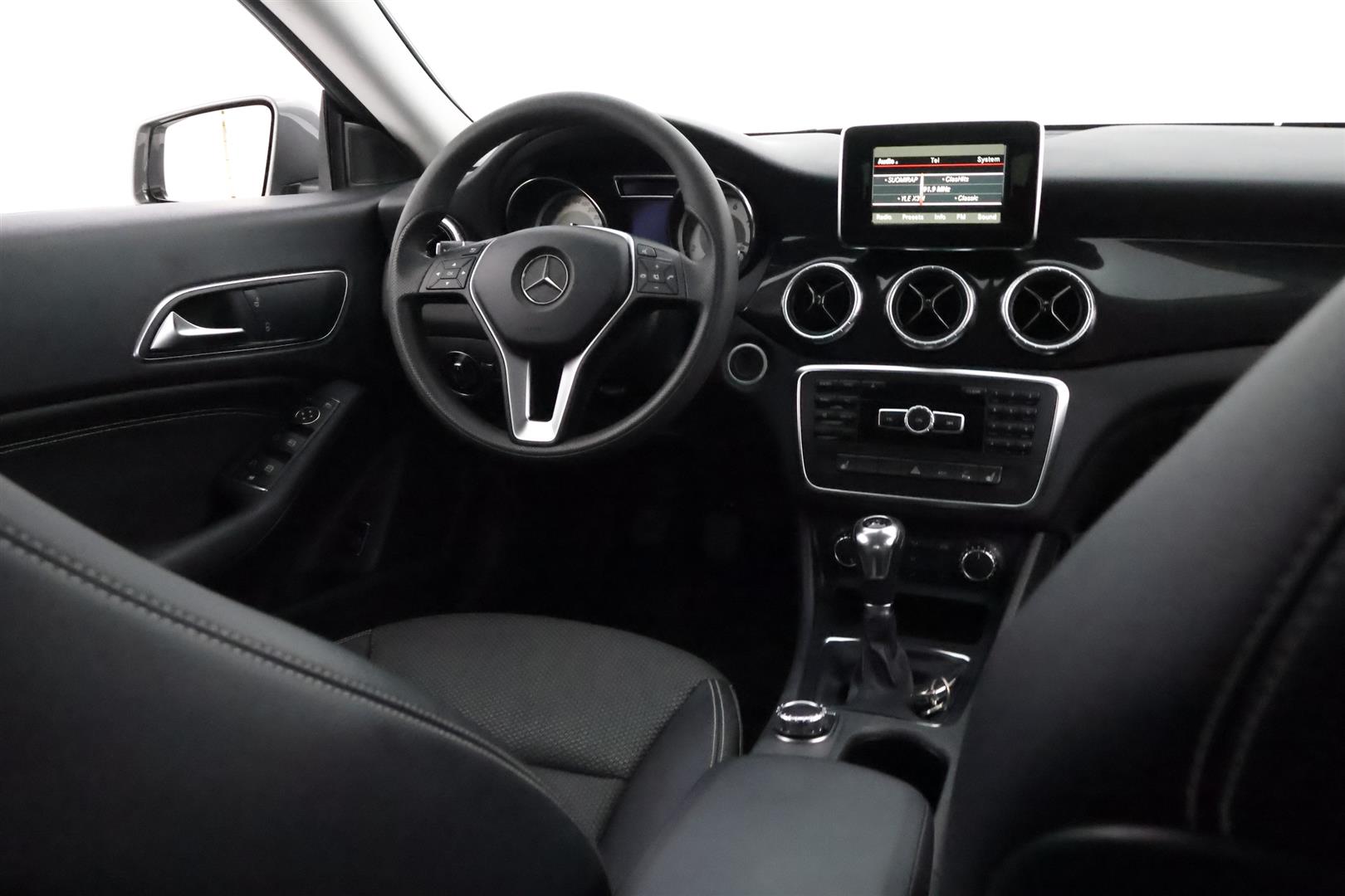 MERCEDES-BENZ CLA 2014