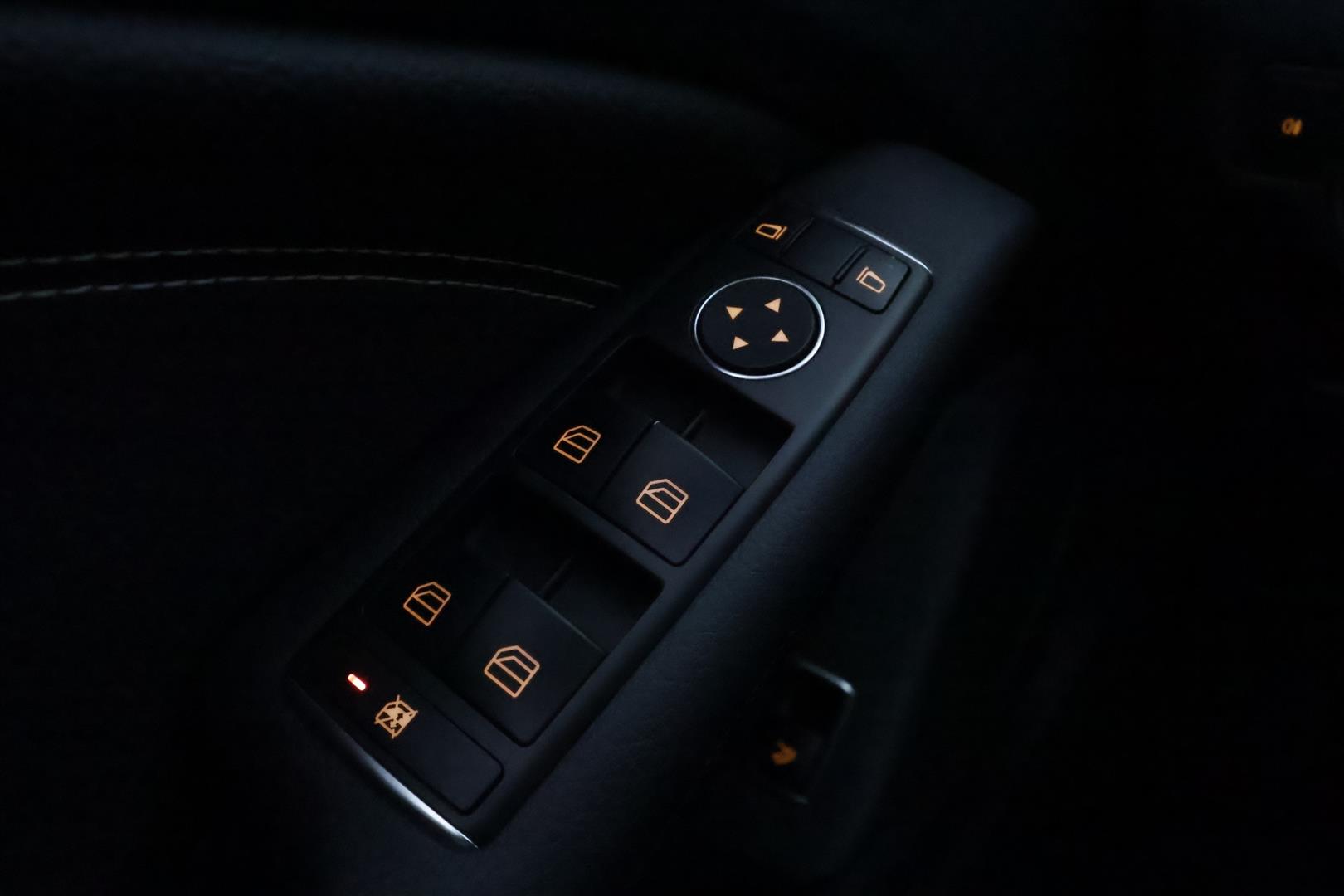 MERCEDES-BENZ CLA 2014