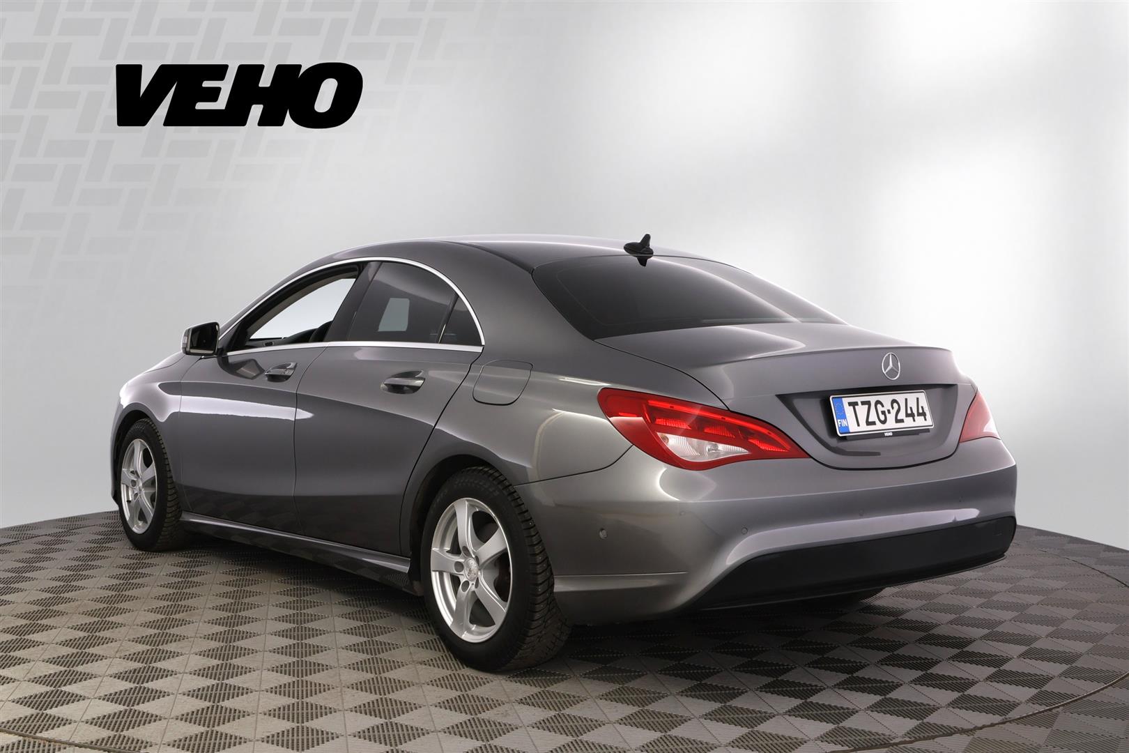 MERCEDES-BENZ CLA 2014