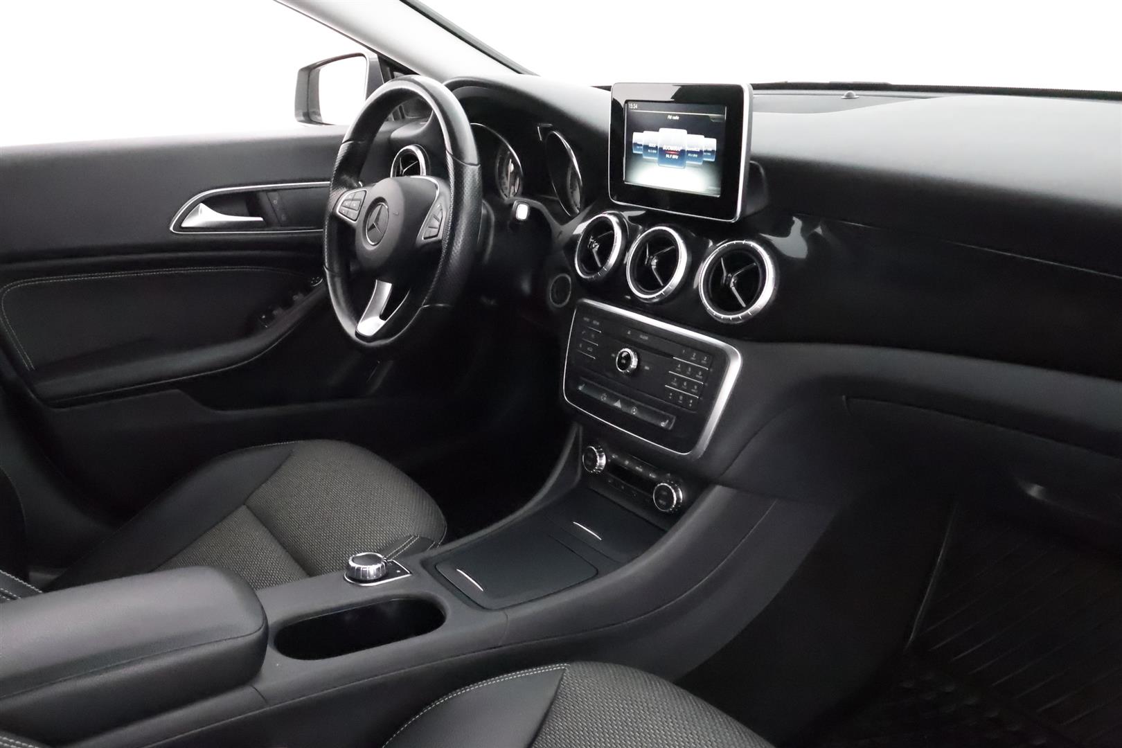 Mercedes-Benz CLA 2015