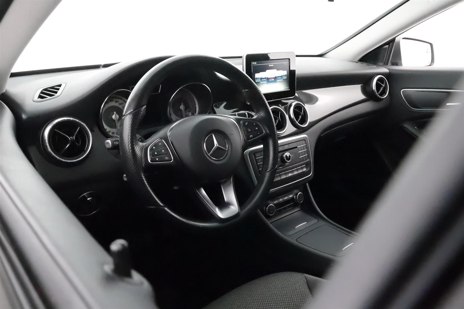 Mercedes-Benz CLA 2015