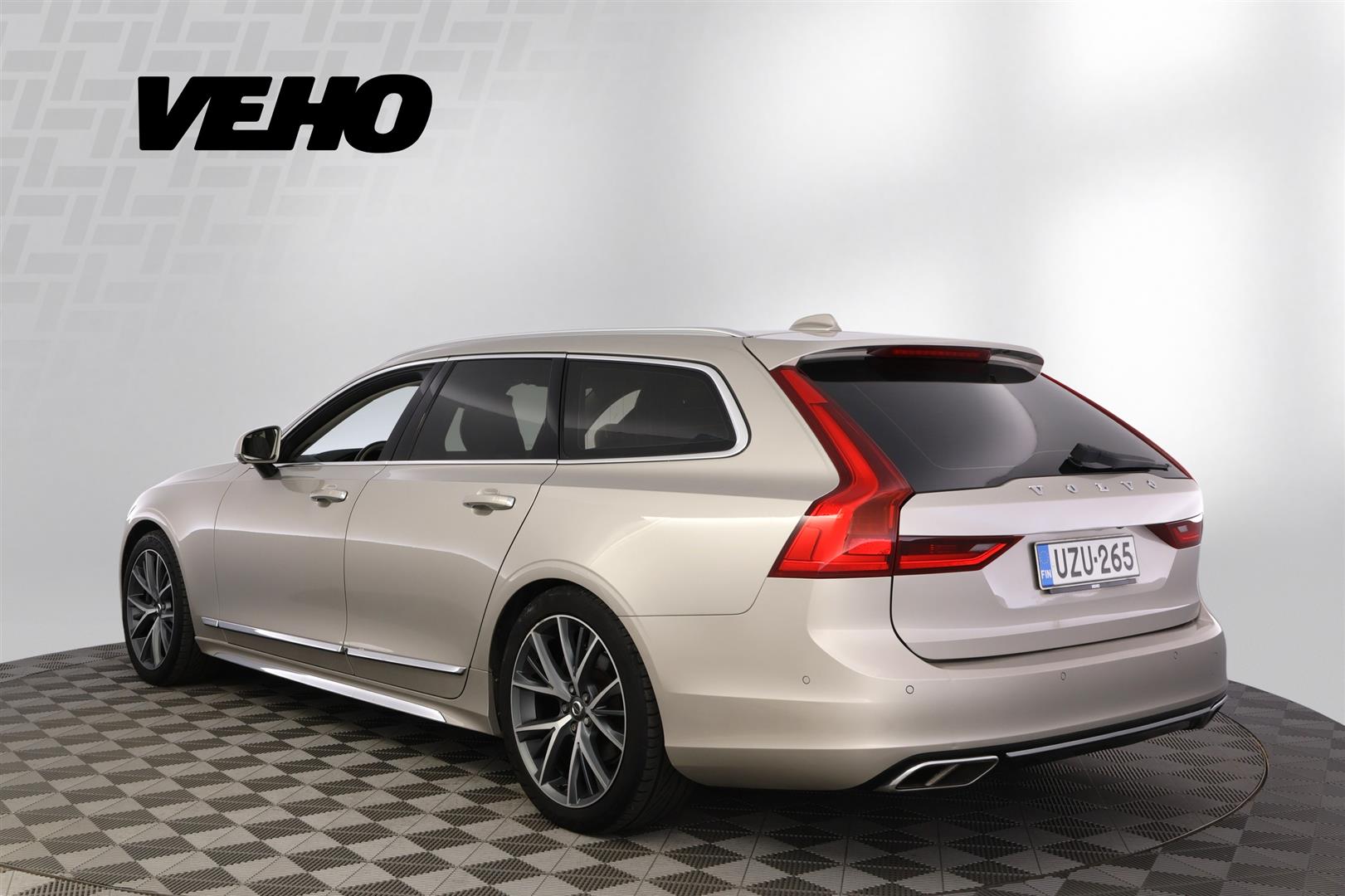 Volvo V90 2017