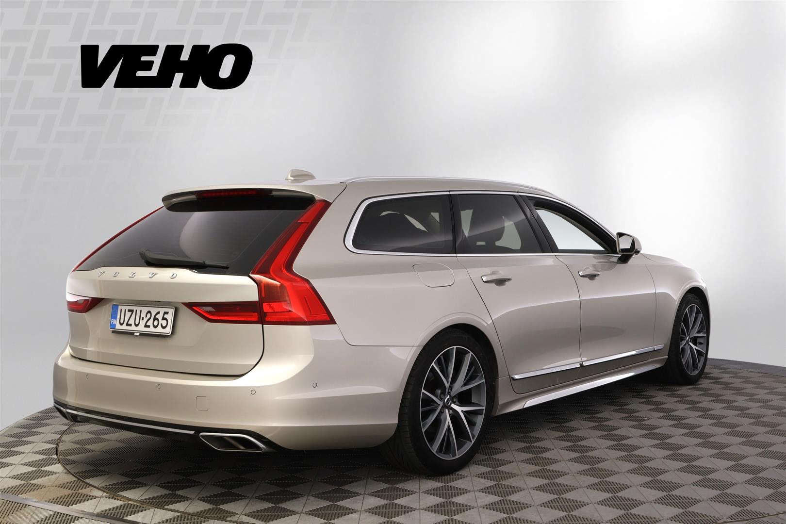 Volvo V90 2017