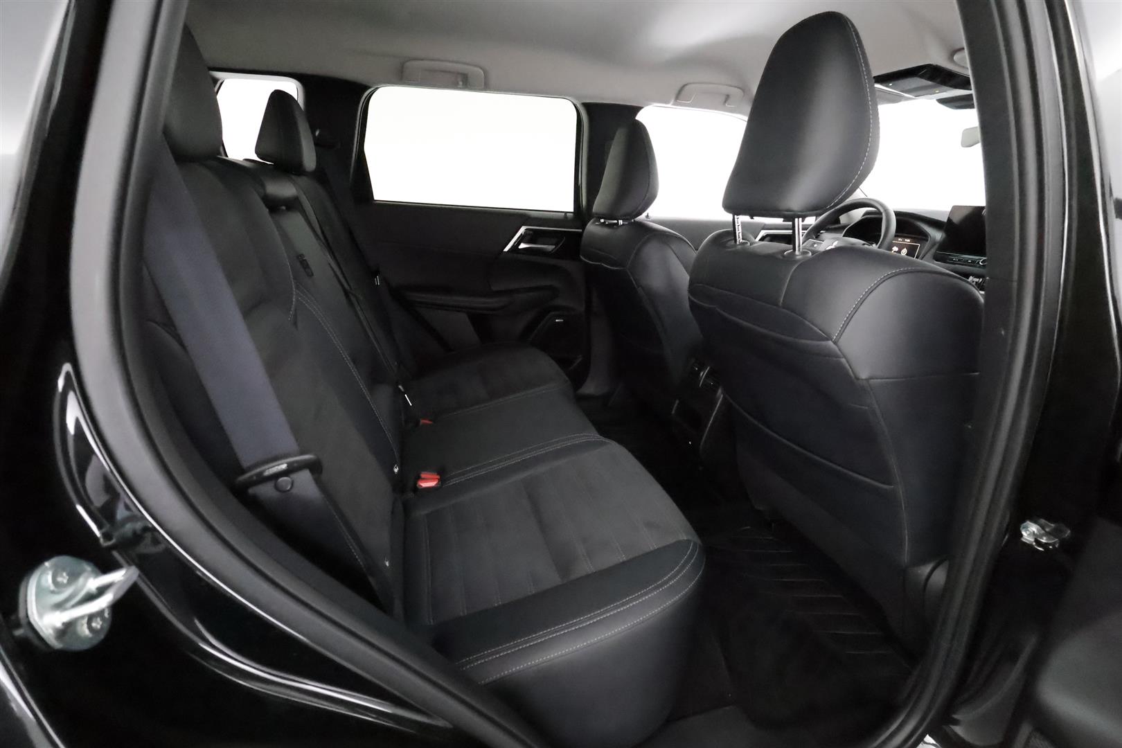 Mitsubishi Outlander 2025