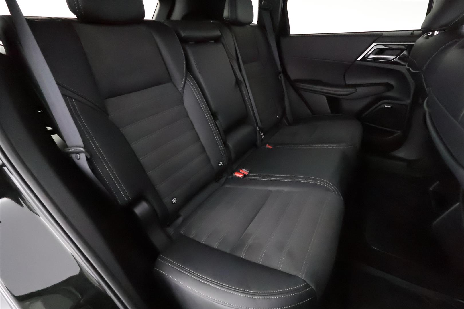 Mitsubishi Outlander 2025