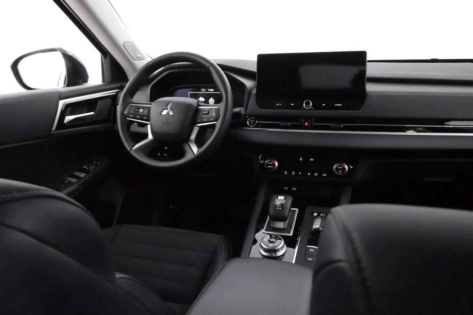 Mitsubishi Outlander 2025