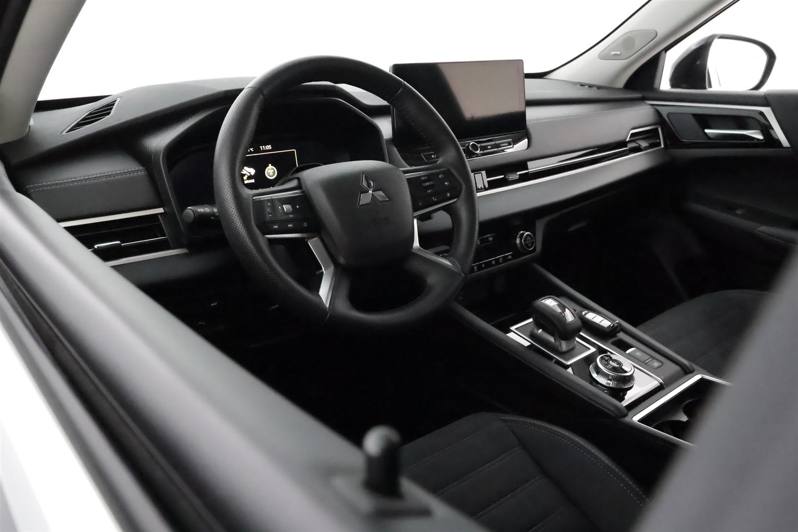 Mitsubishi Outlander 2025