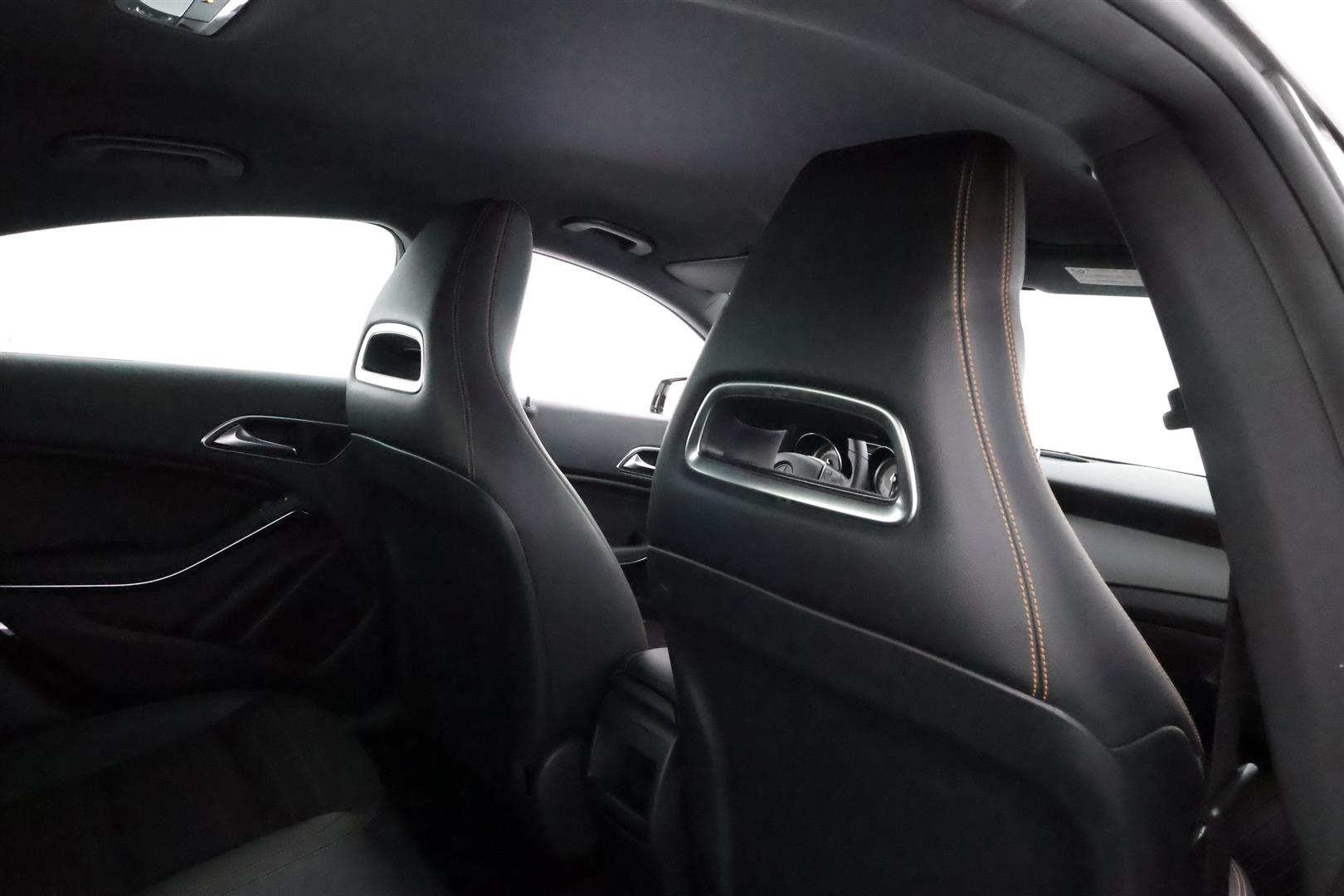 Mercedes-Benz CLA 2013
