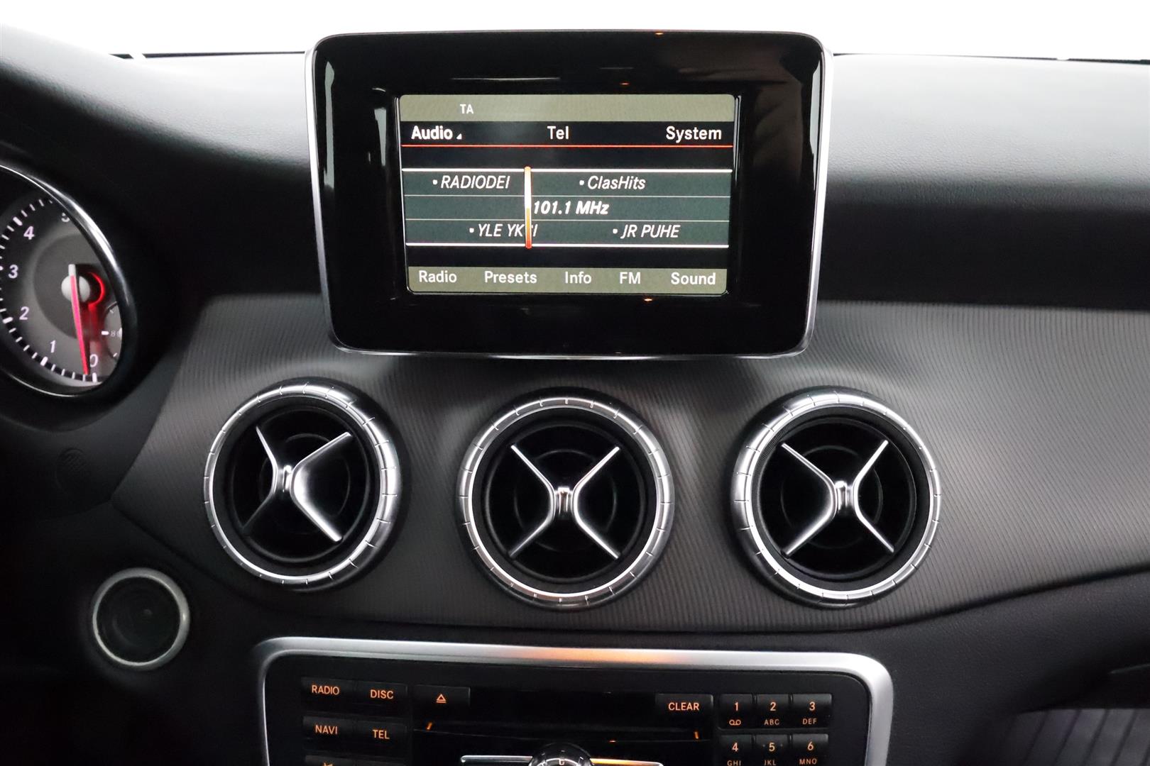 Mercedes-Benz CLA 2013