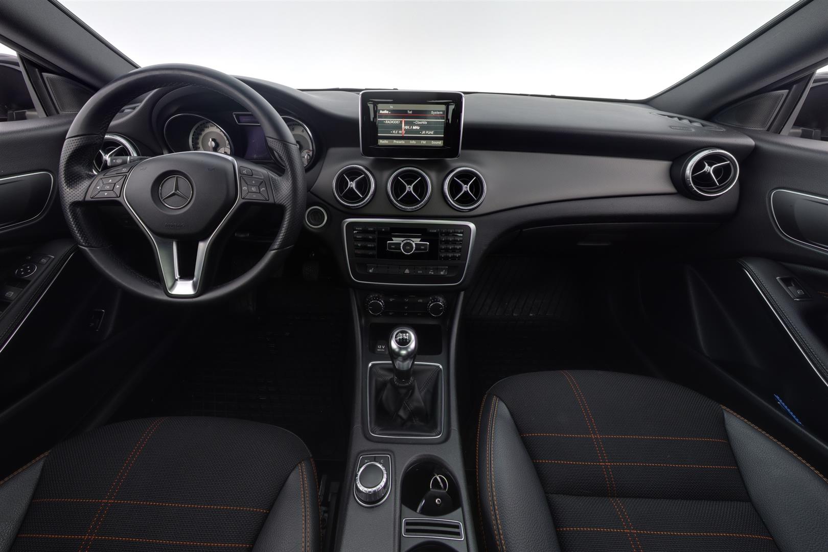 Mercedes-Benz CLA 2013