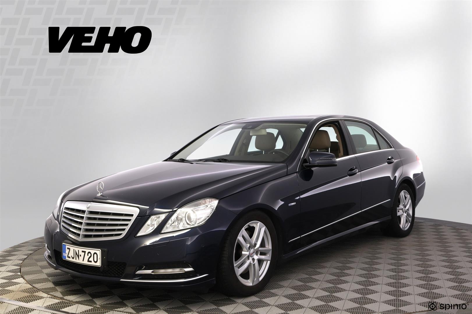 MERCEDES-BENZ E 2011