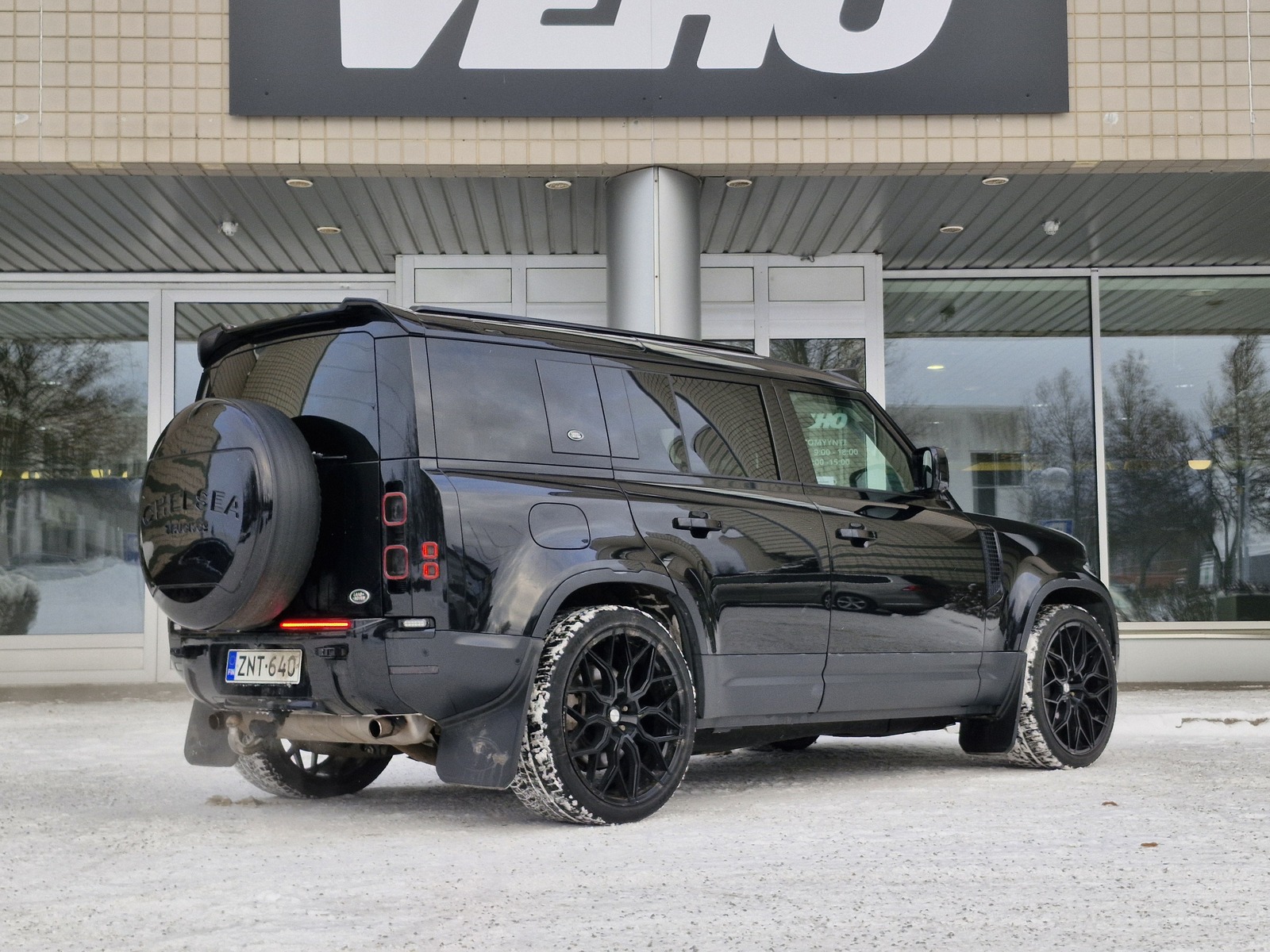 Land Rover Defender 2022