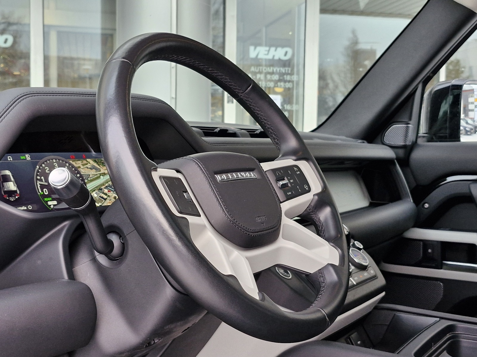 Land Rover Defender 2022