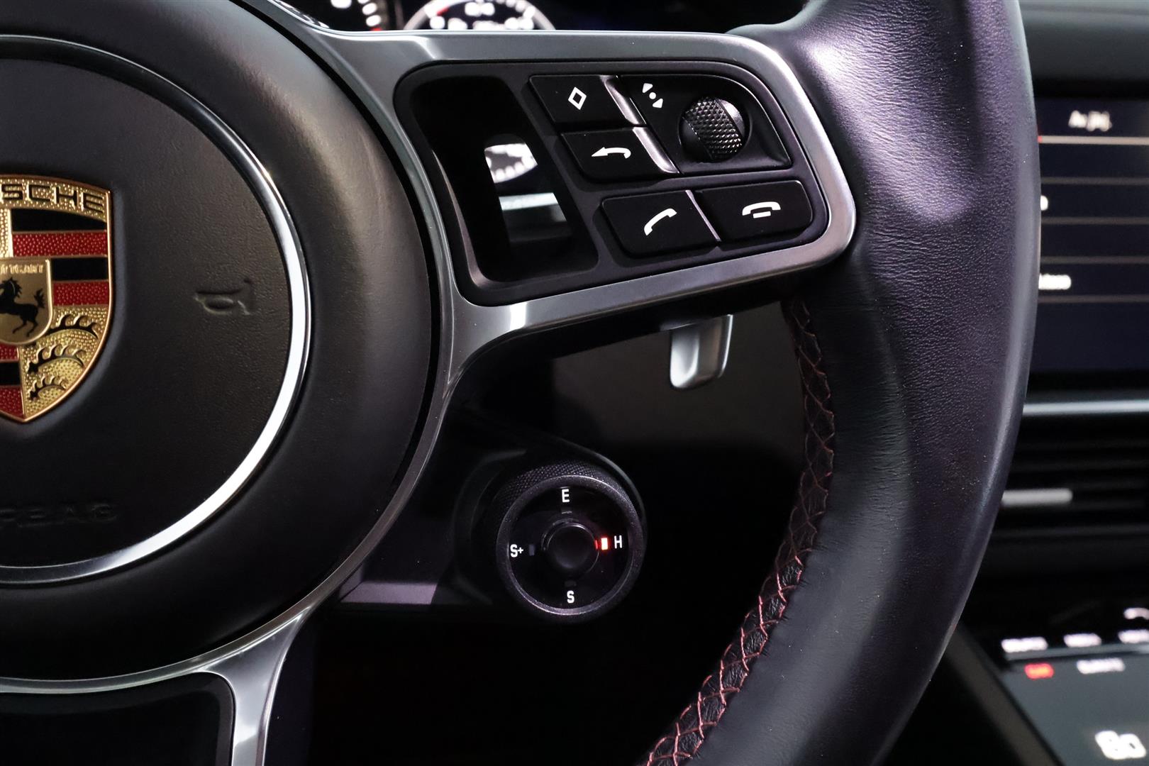 Porsche Cayenne 2022