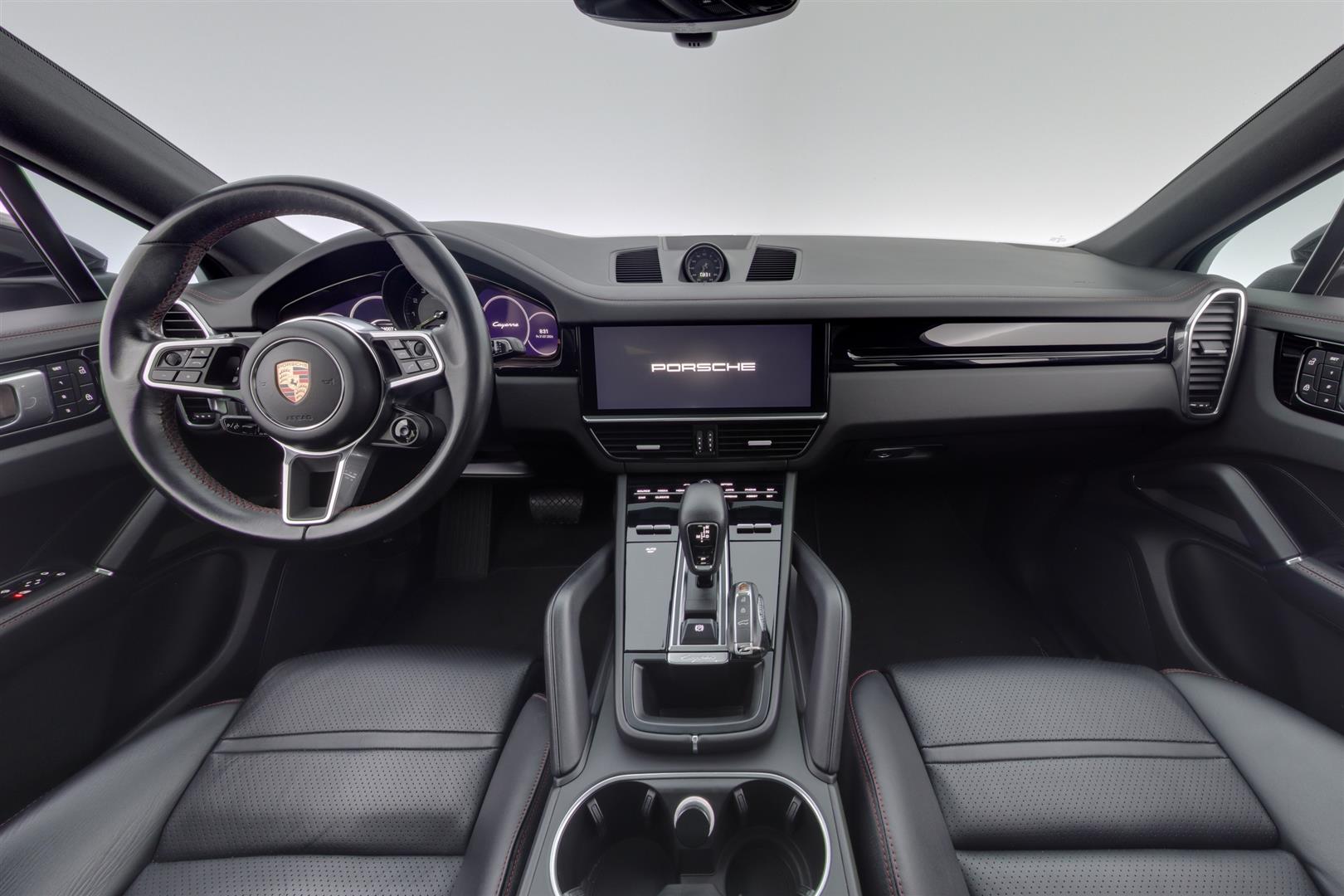 Porsche Cayenne 2022