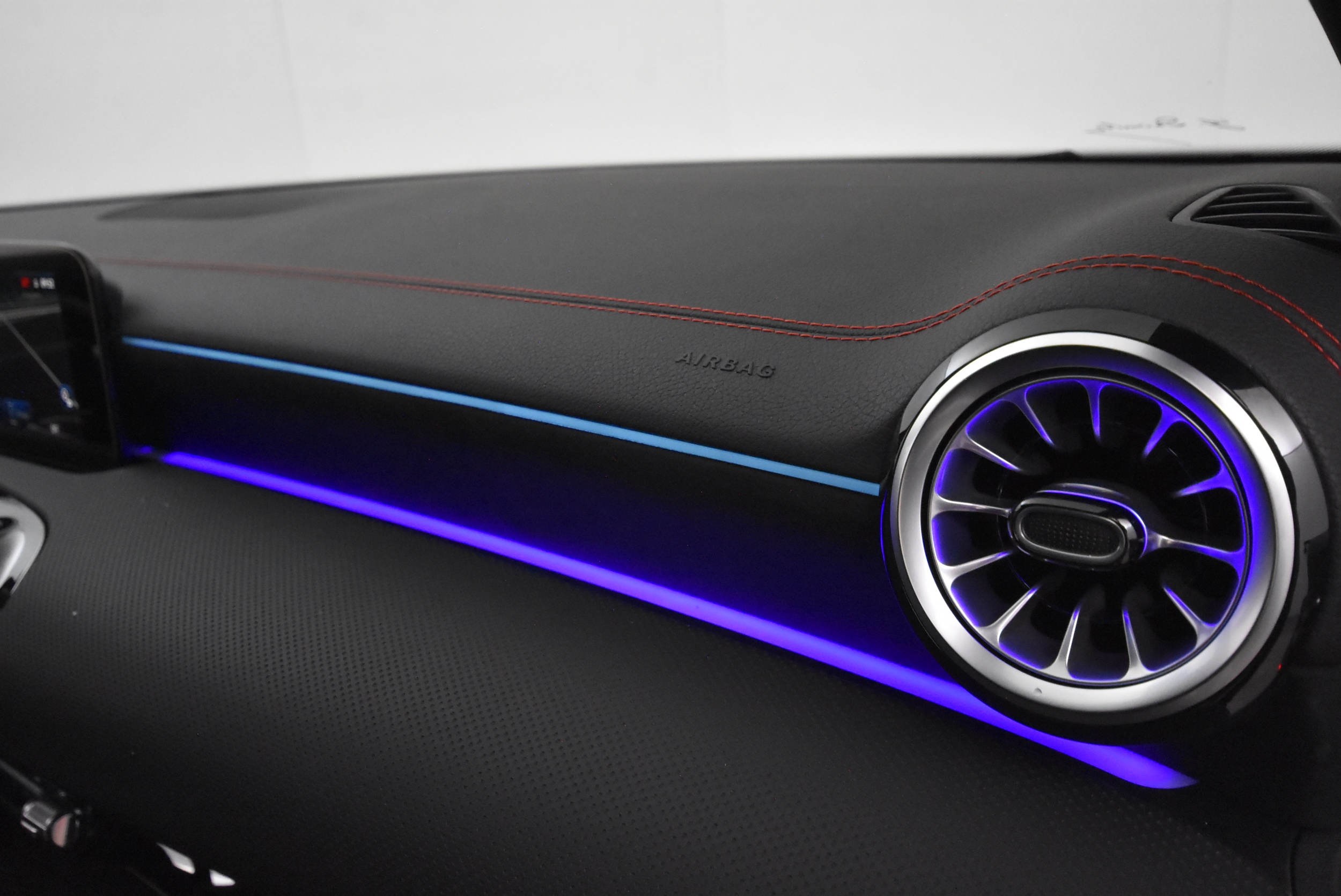 Mercedes-Benz CLA 2024