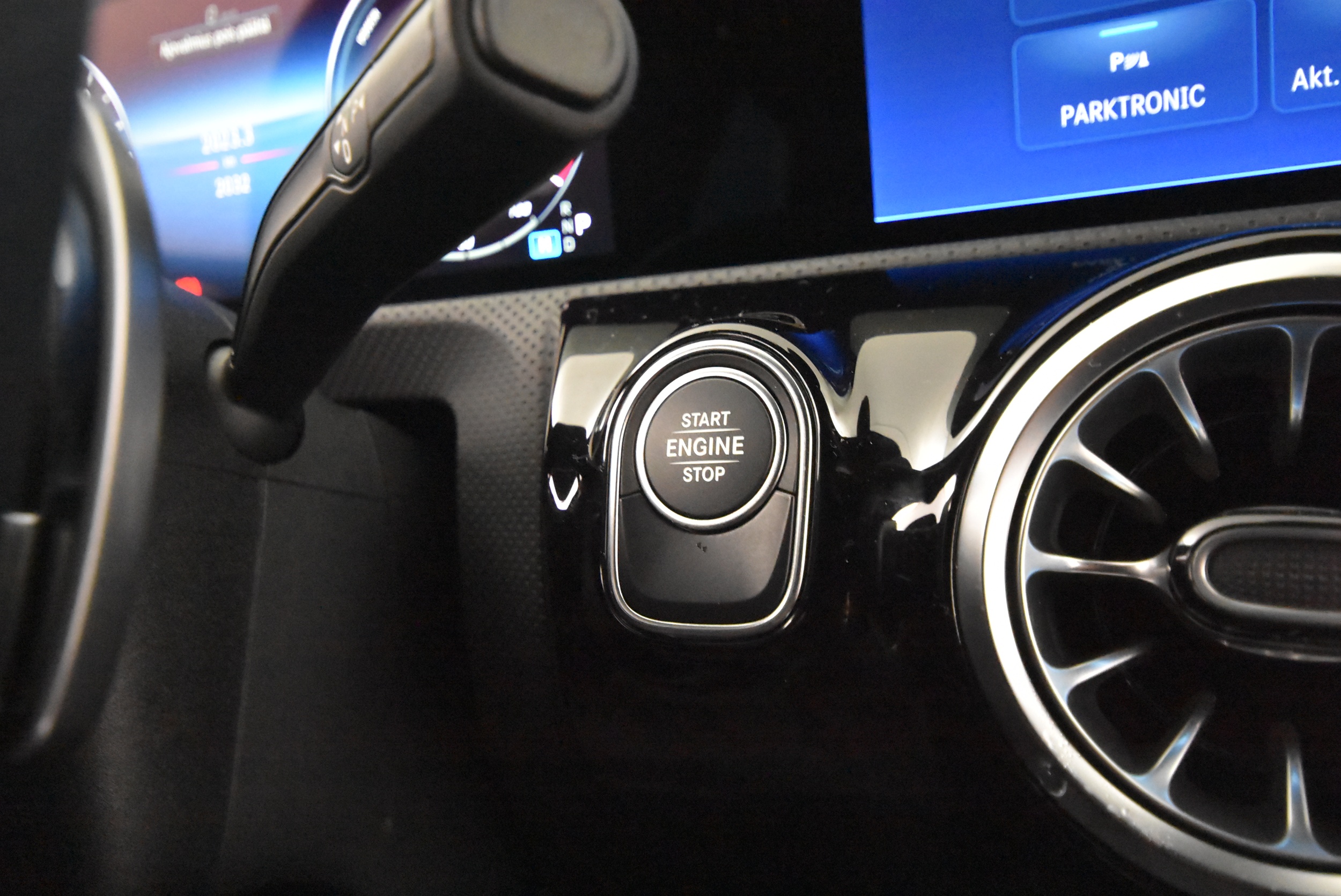 Mercedes-Benz CLA 2024