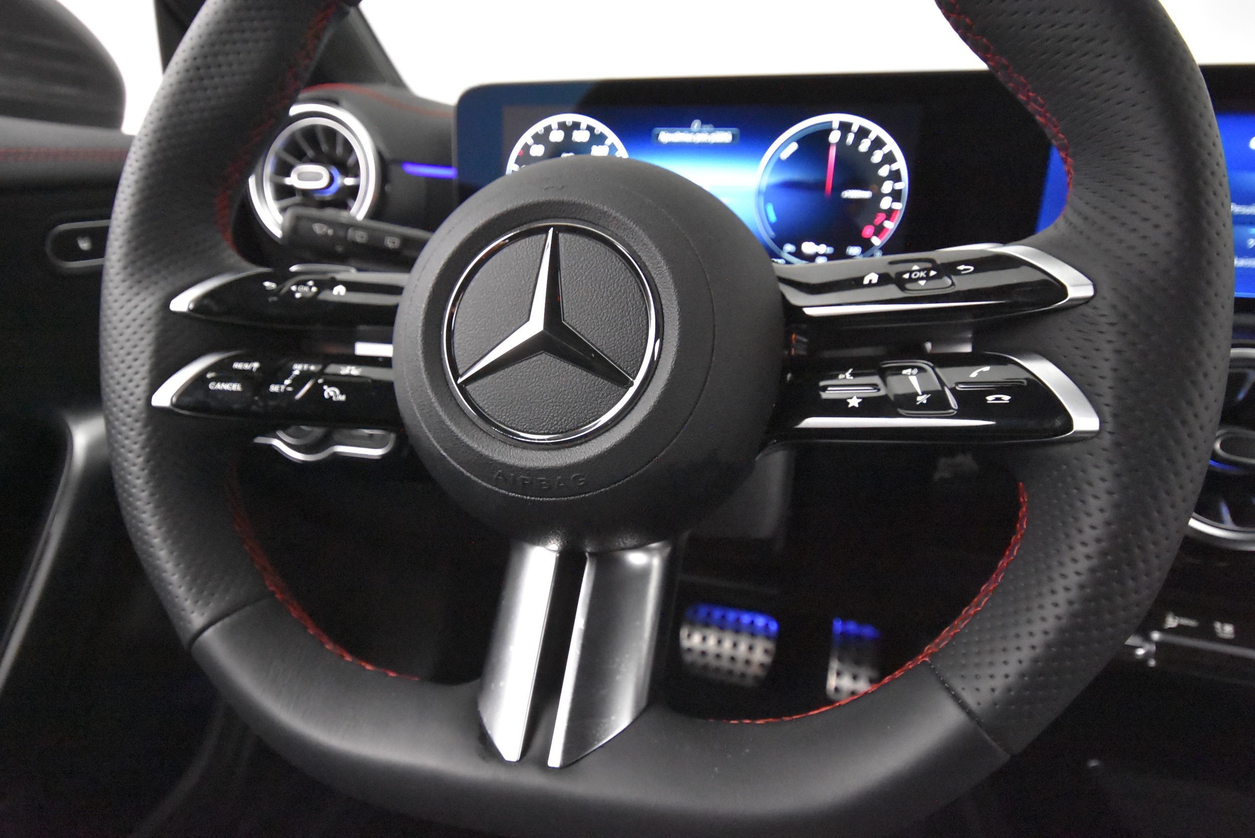 Mercedes-Benz CLA 2024