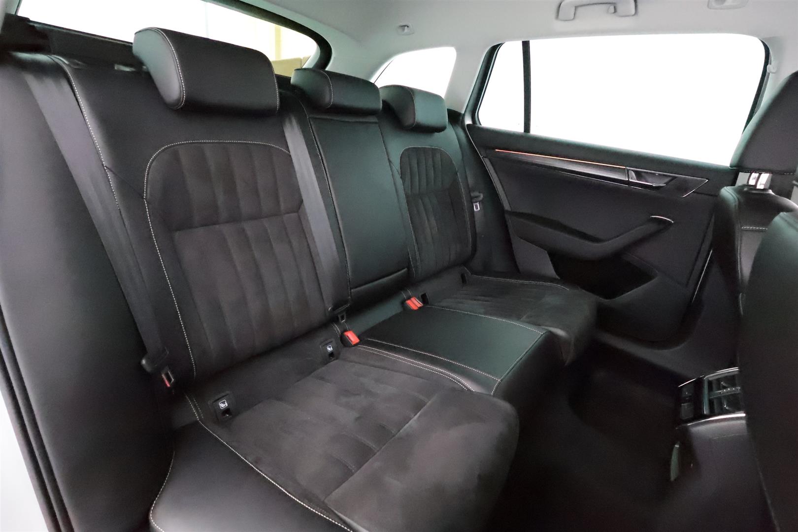 Skoda Superb 2021