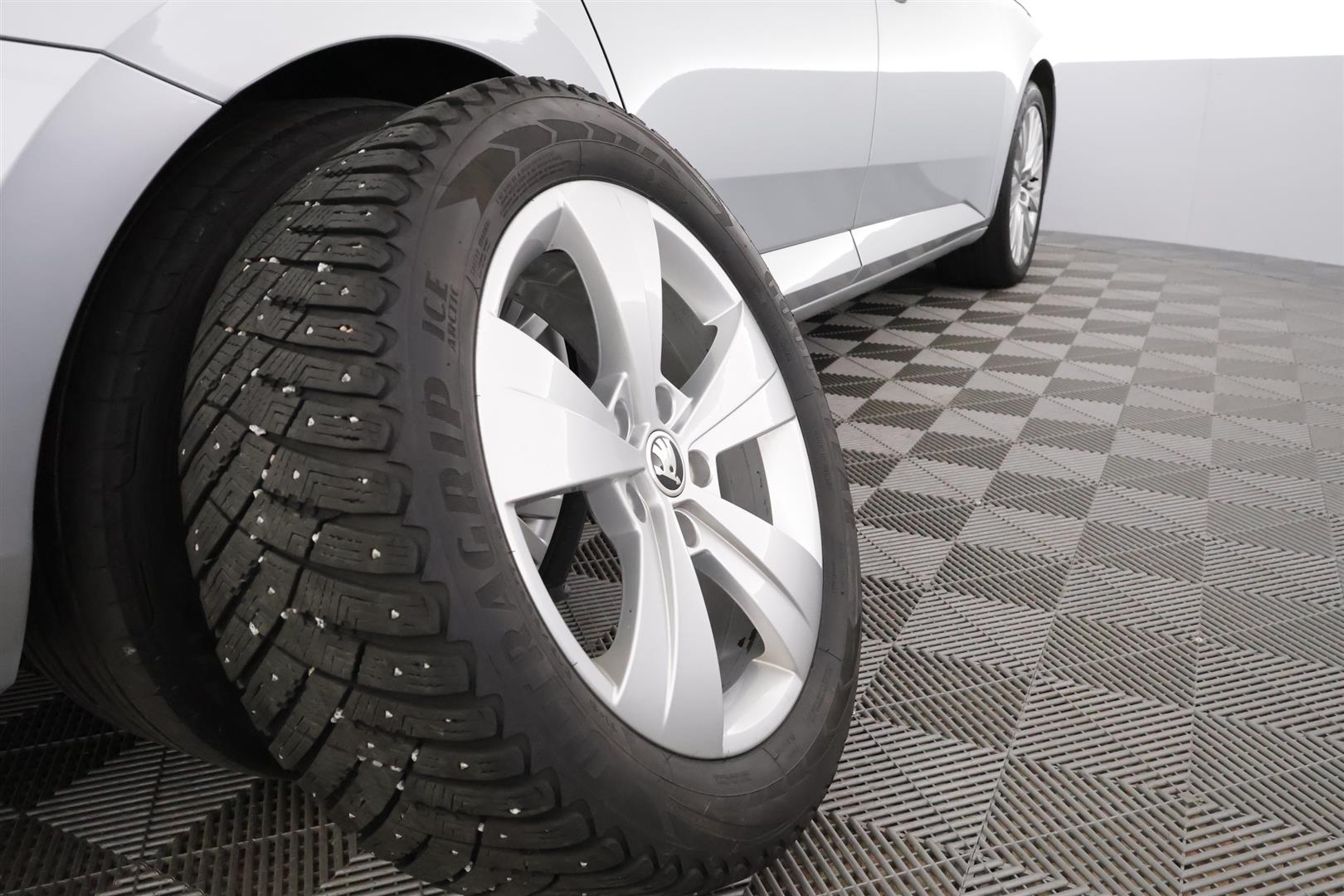 Skoda Superb 2021