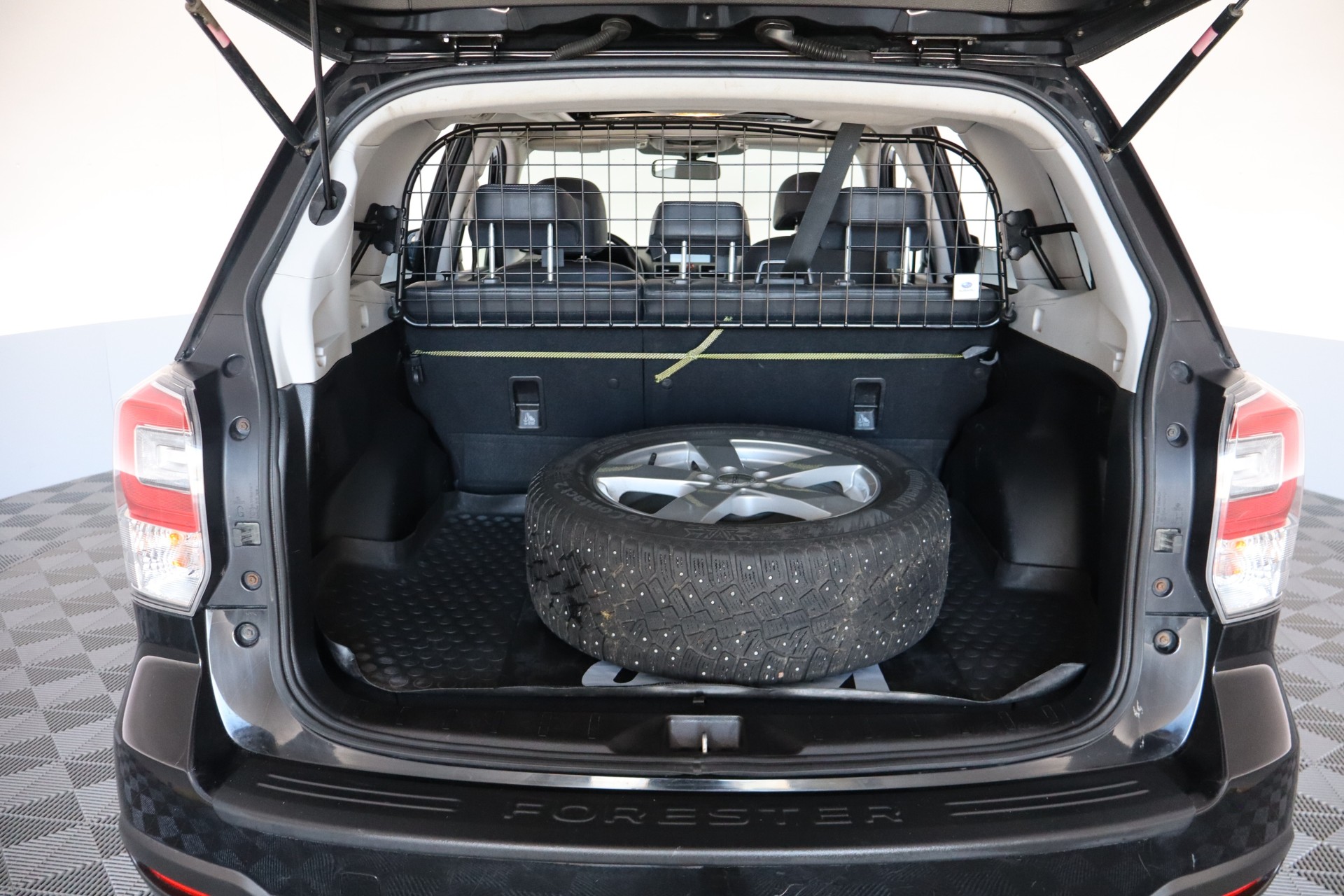 Subaru Forester 2016