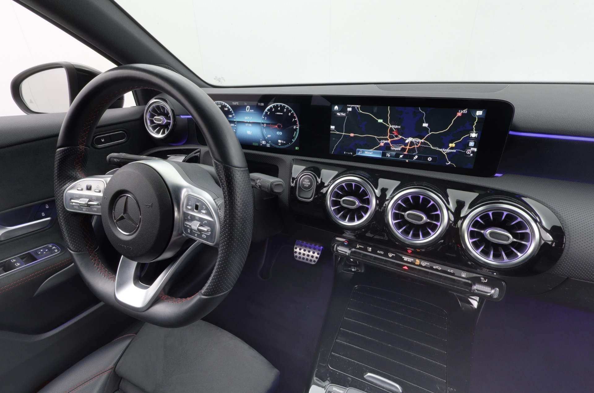 MERCEDES-BENZ A 2020