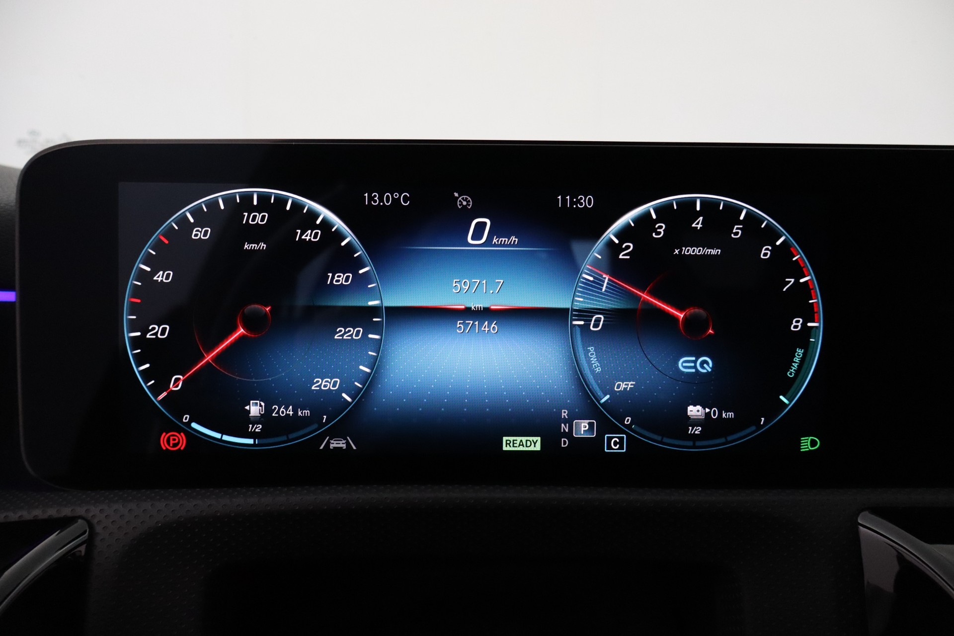 MERCEDES-BENZ A 2020