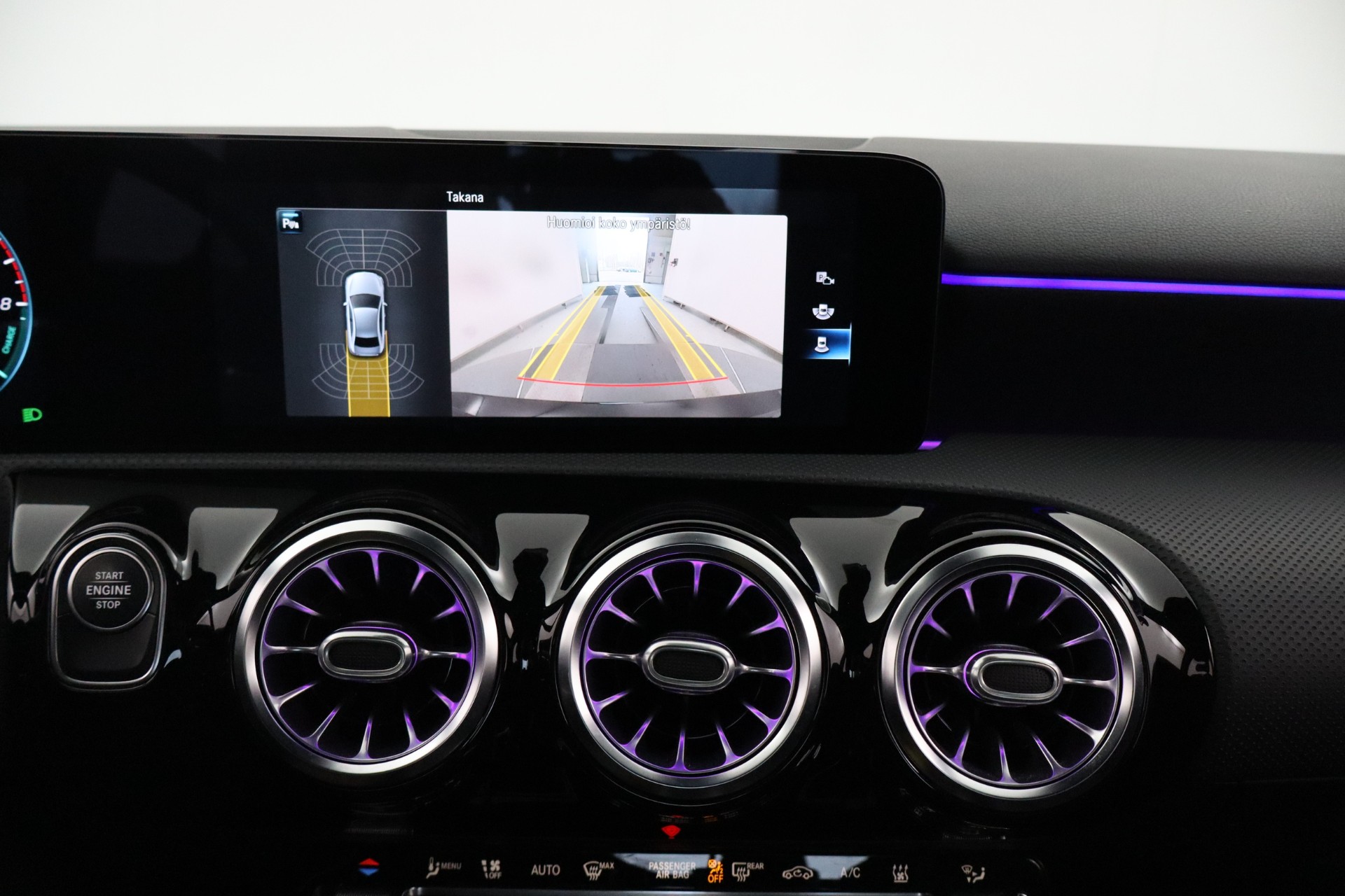 MERCEDES-BENZ A 2020