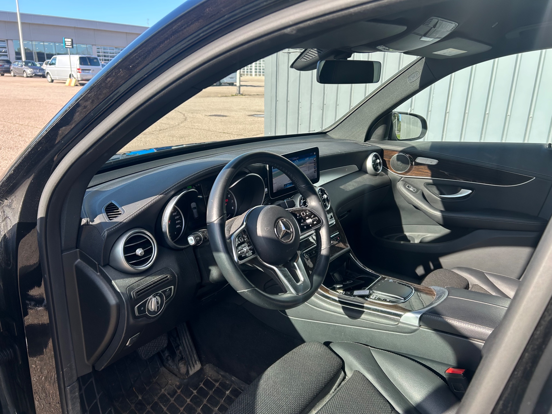 MERCEDES-BENZ GLC 2022