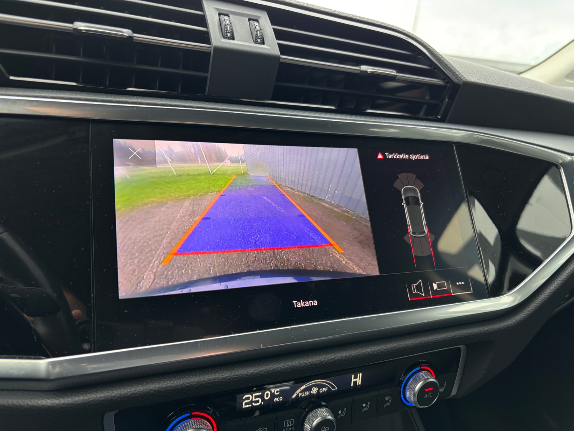 Audi Q3 2023