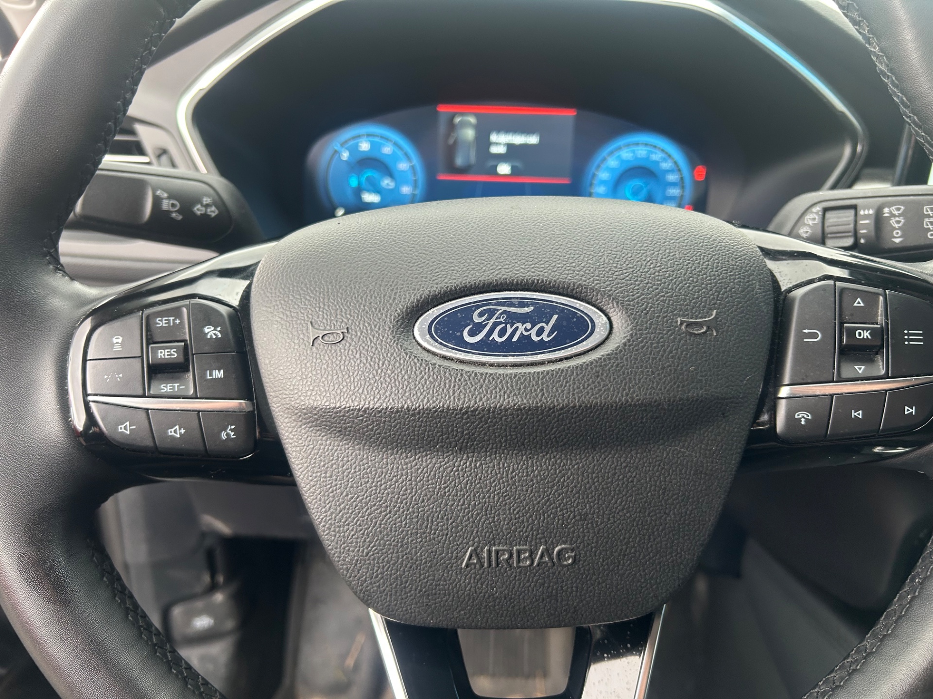 Ford Kuga 2025